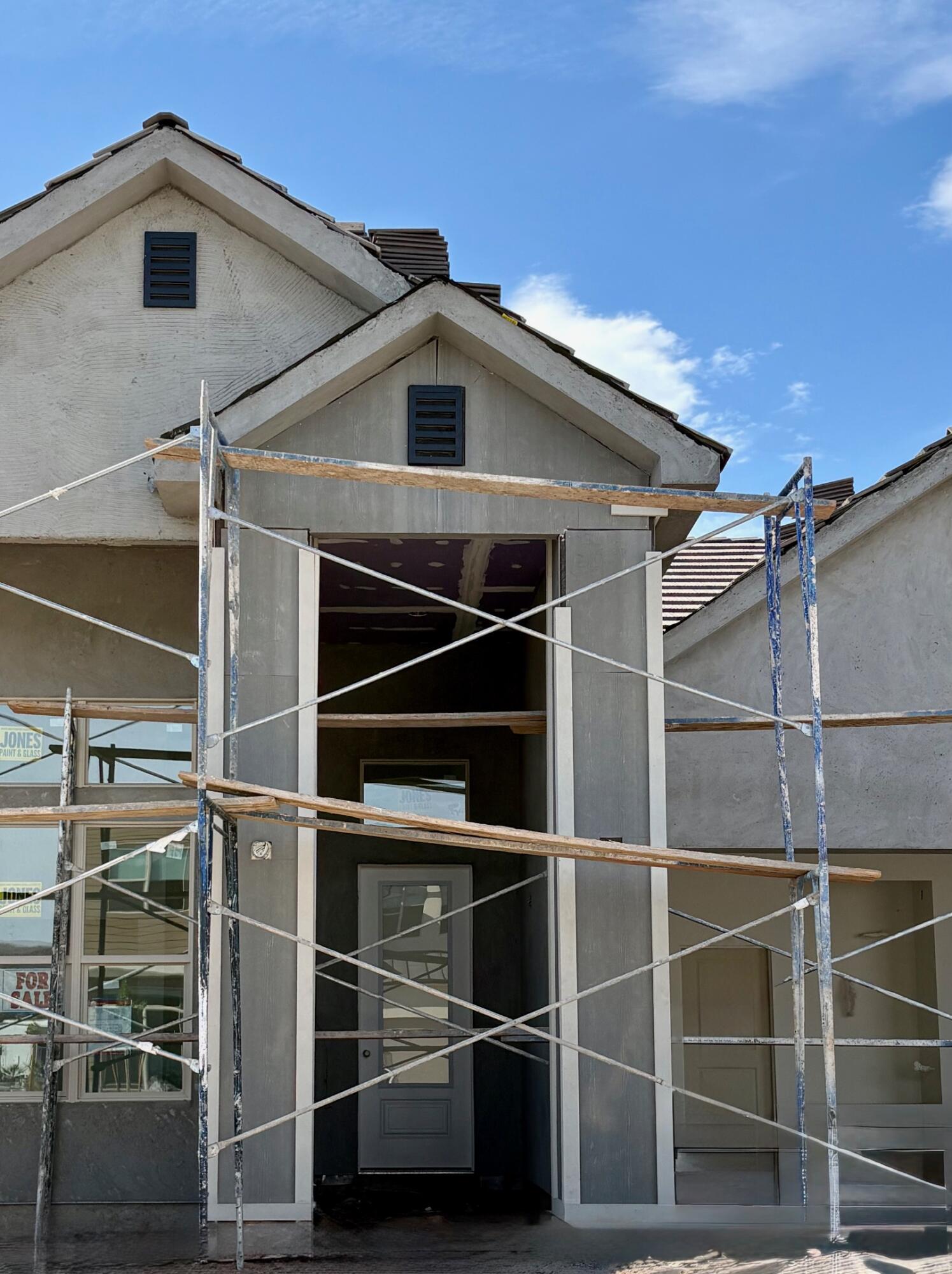RIVERBEND AT SUNRISE VALLEY - Residential