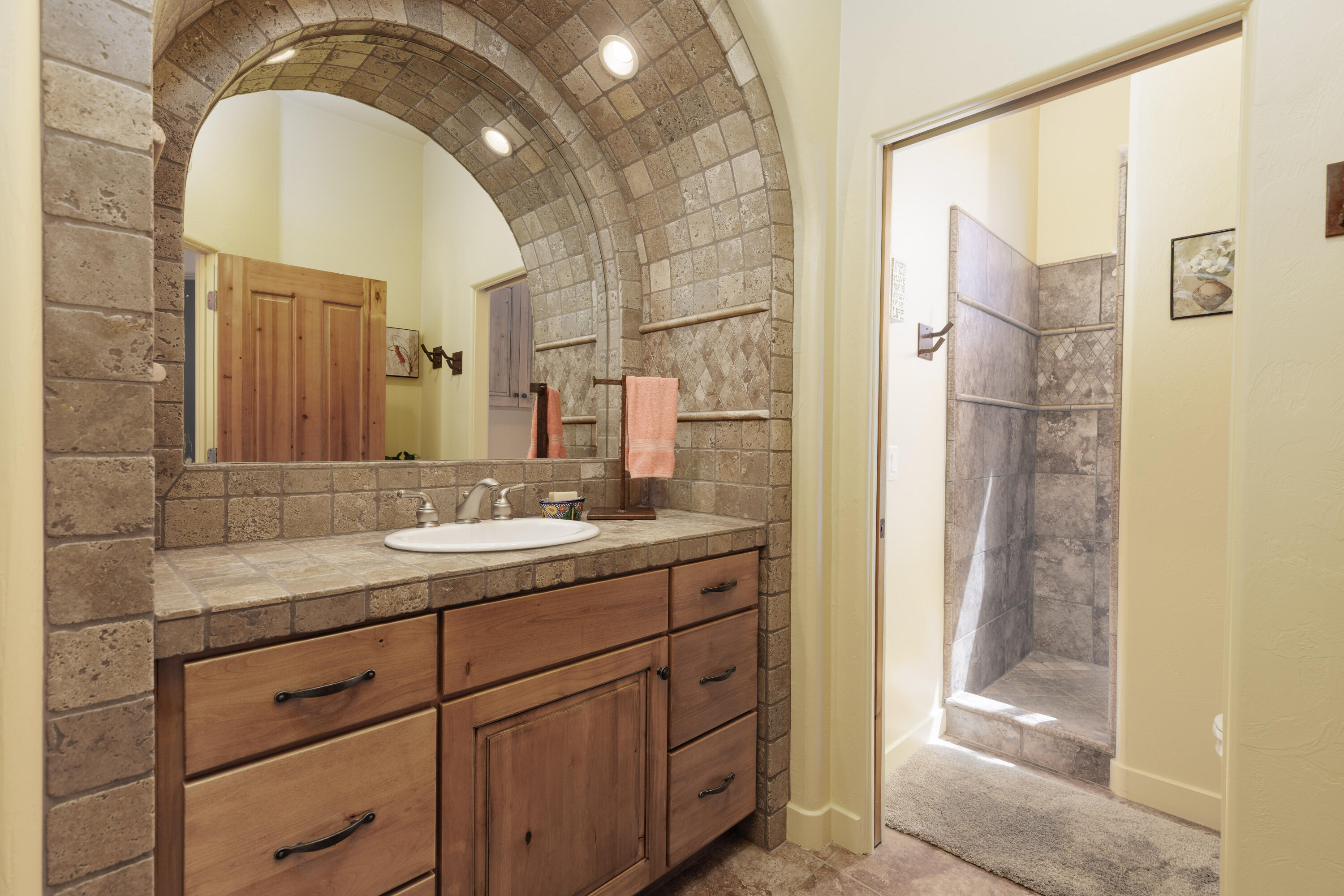 PINE BROOK - Residential