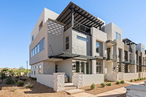 Photo of 682 W High Tide Place 130 #130, Saint George, UT 84790 (MLS # 26-276957)