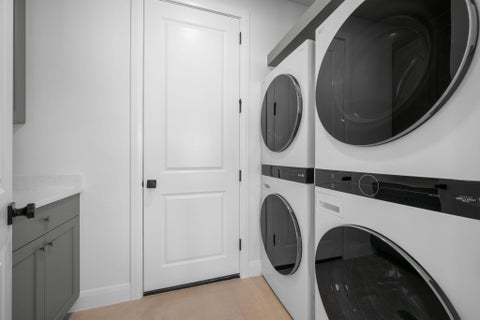 Tiny photo for 682 W High Tide Place 130 #130, Saint George, UT 84790 (MLS # 26-276957)