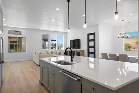 Tiny photo for 682 W High Tide Place 130 #130, Saint George, UT 84790 (MLS # 26-276957)