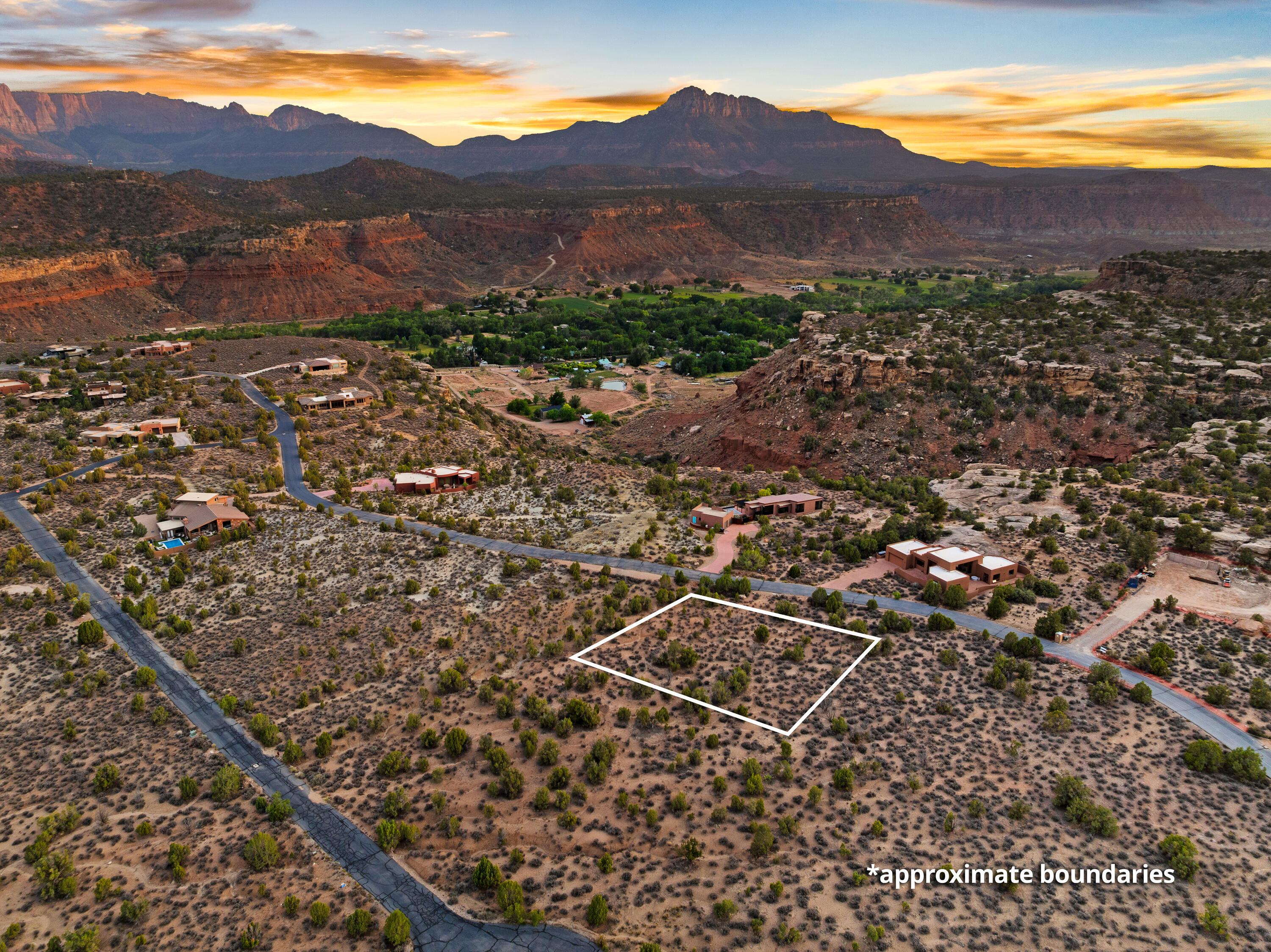 ANASAZI PLATEAU - Land