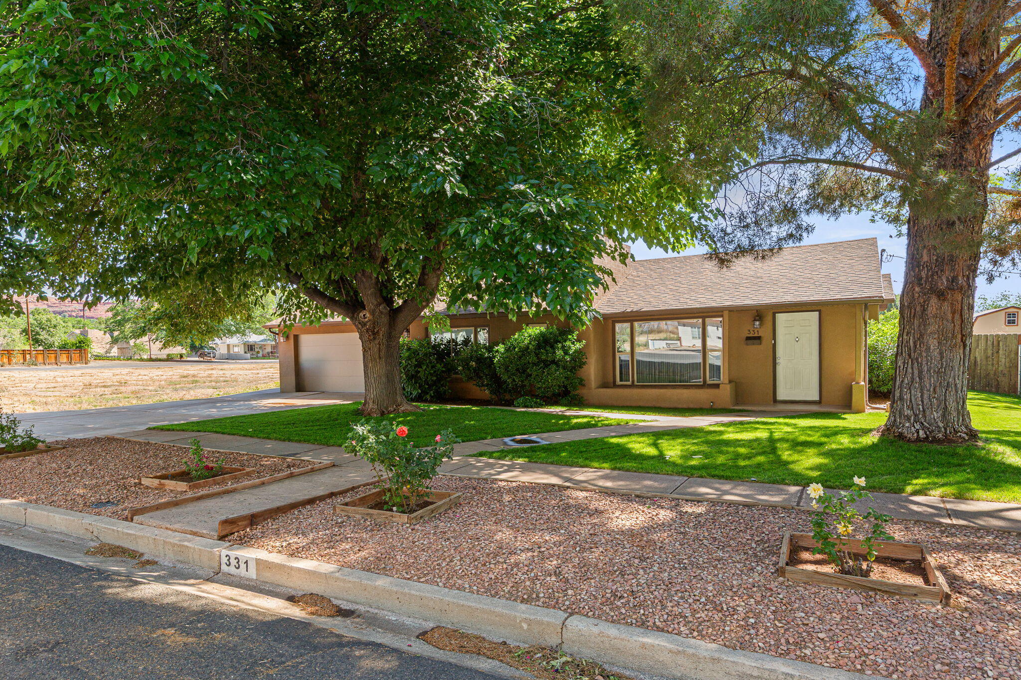 ST GEORGE TOWNSITE - Residential