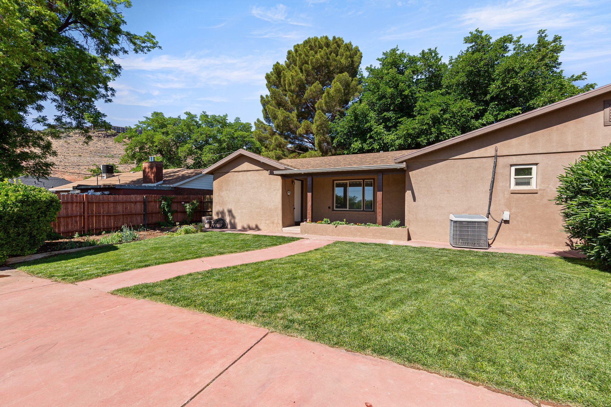 ST GEORGE TOWNSITE - Residential