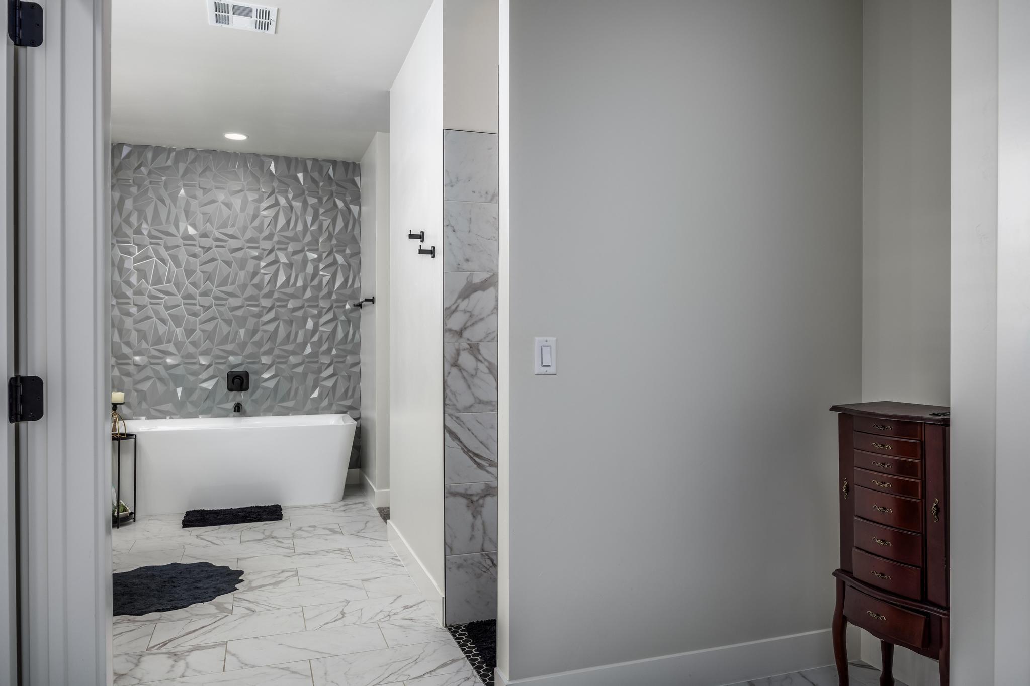 HERITAGE PLACE - Residential