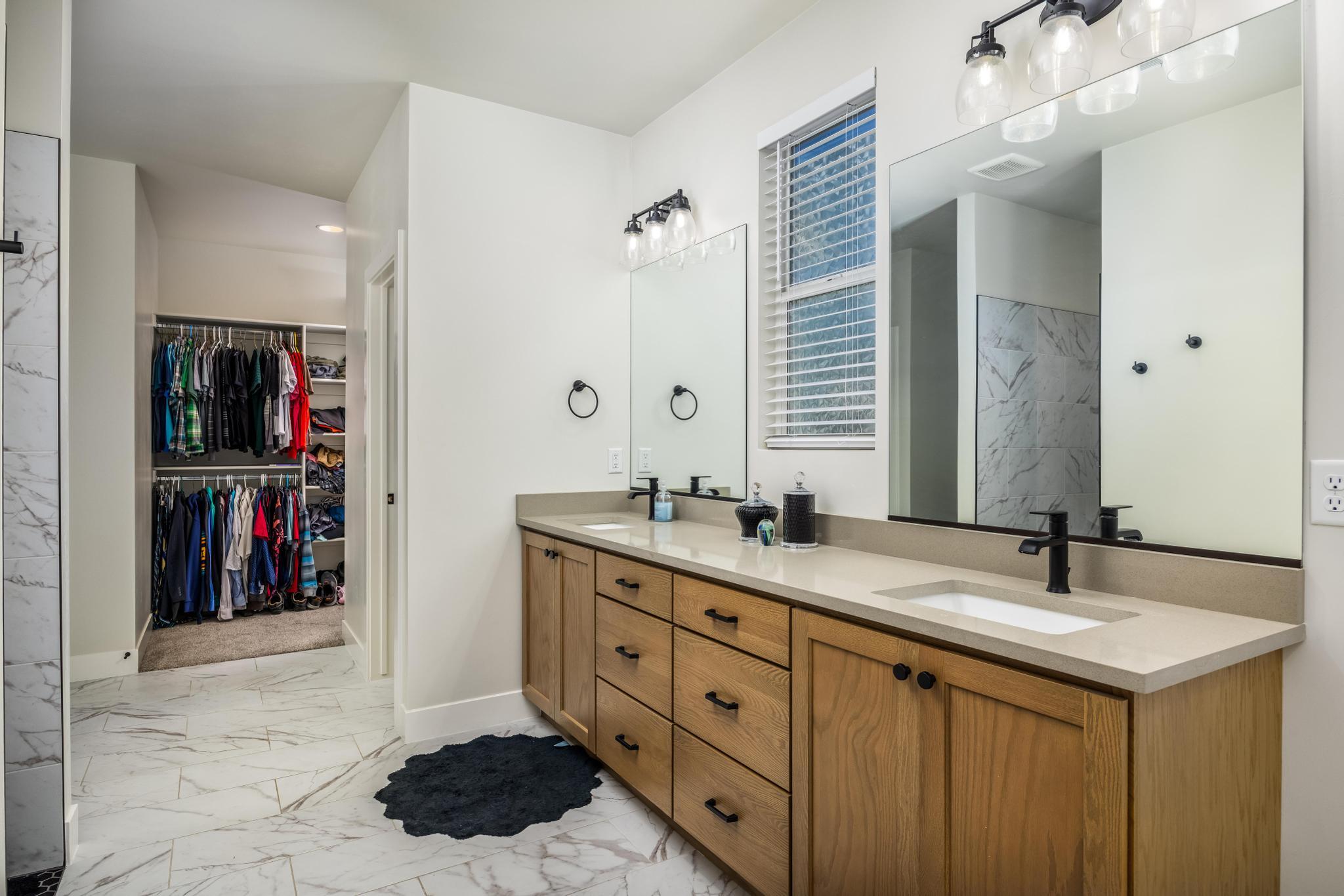 HERITAGE PLACE - Residential