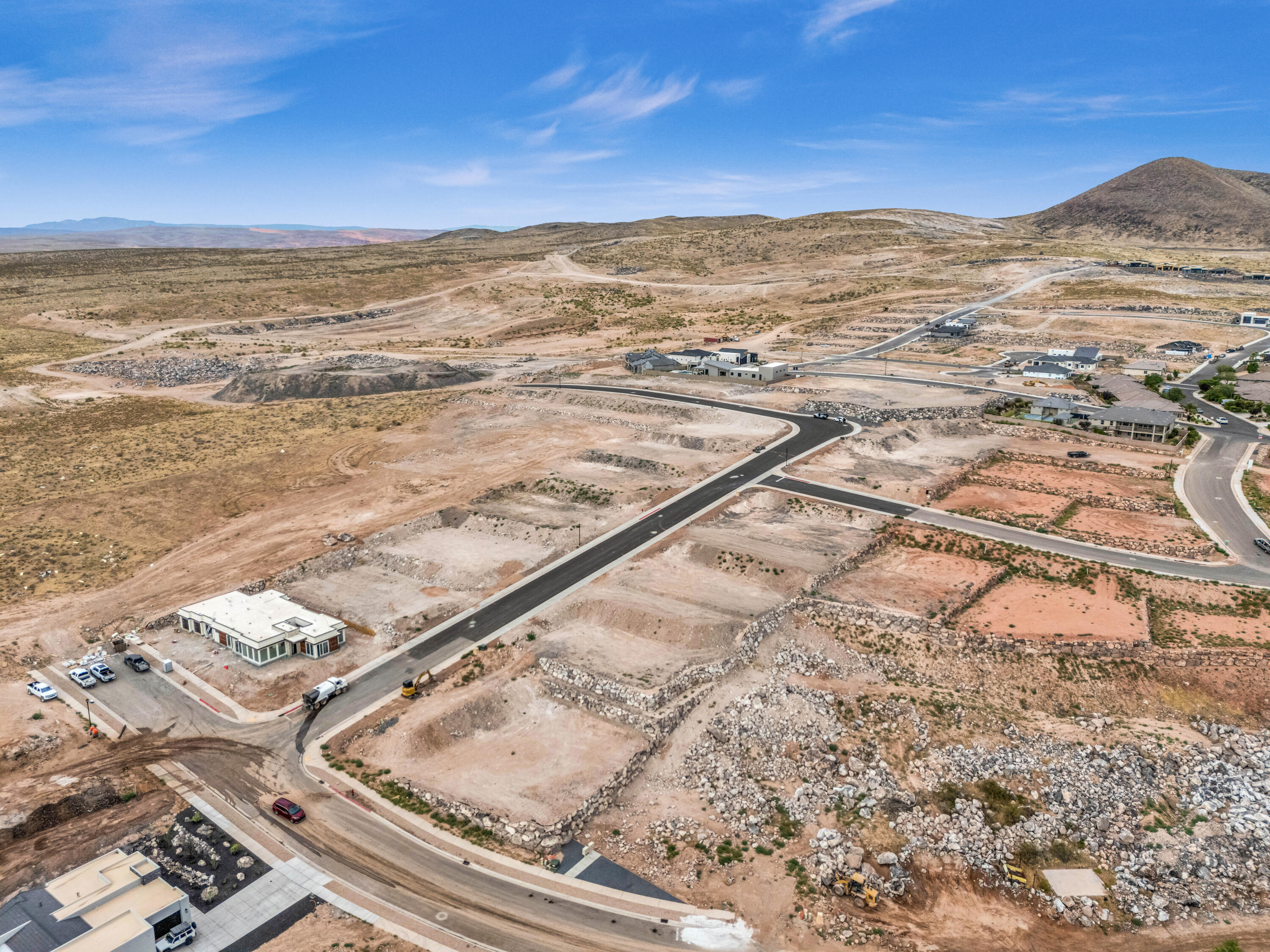 MOUNTAIN VIEW ESTATES - Land