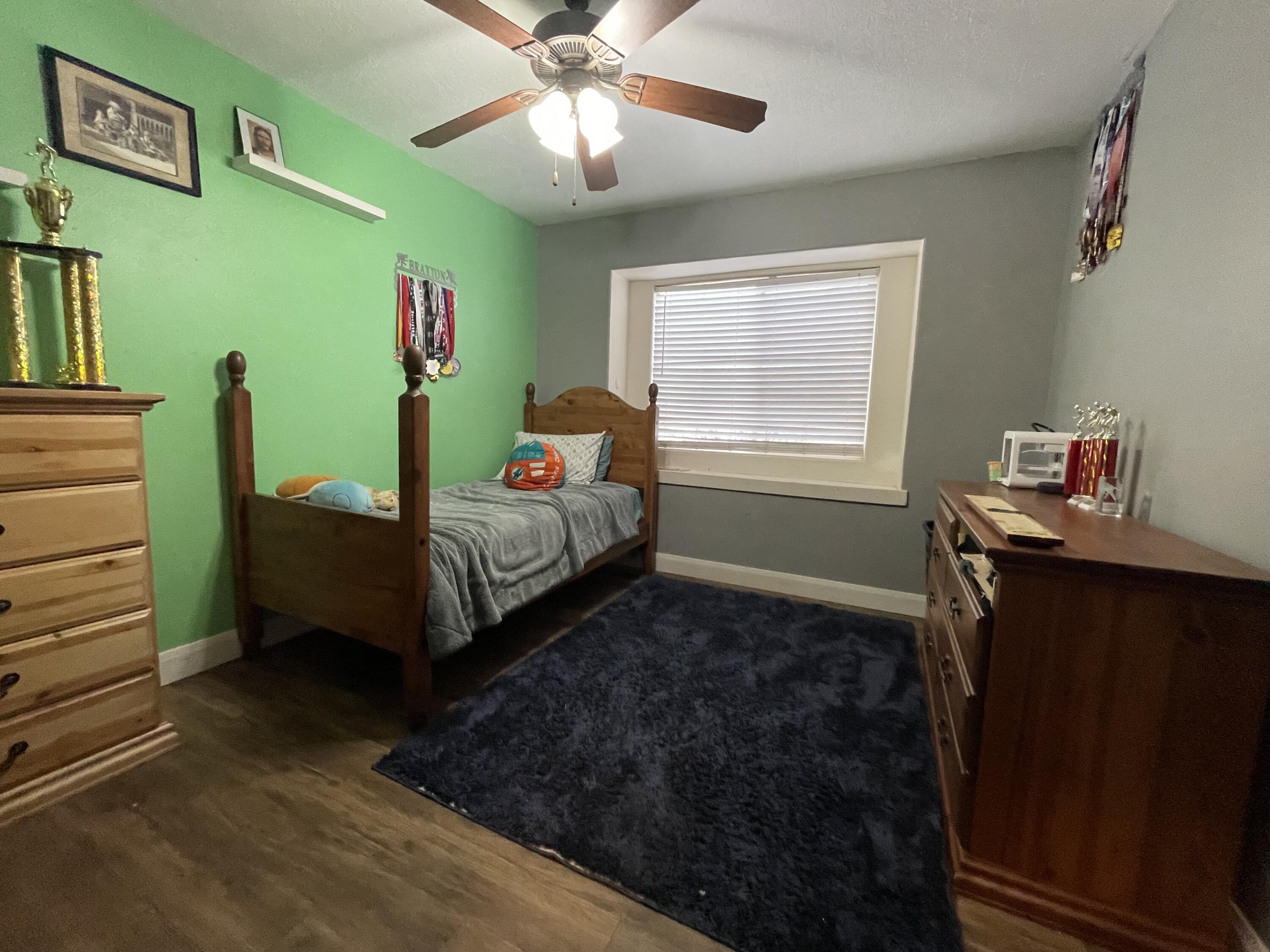 DIAMOND VALLEY ACRES - Residential