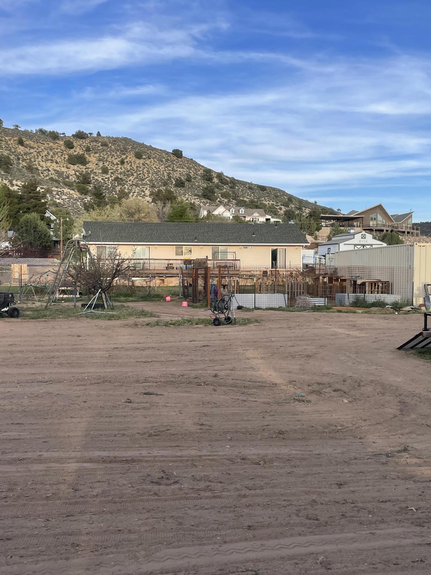 DIAMOND VALLEY ACRES - Residential