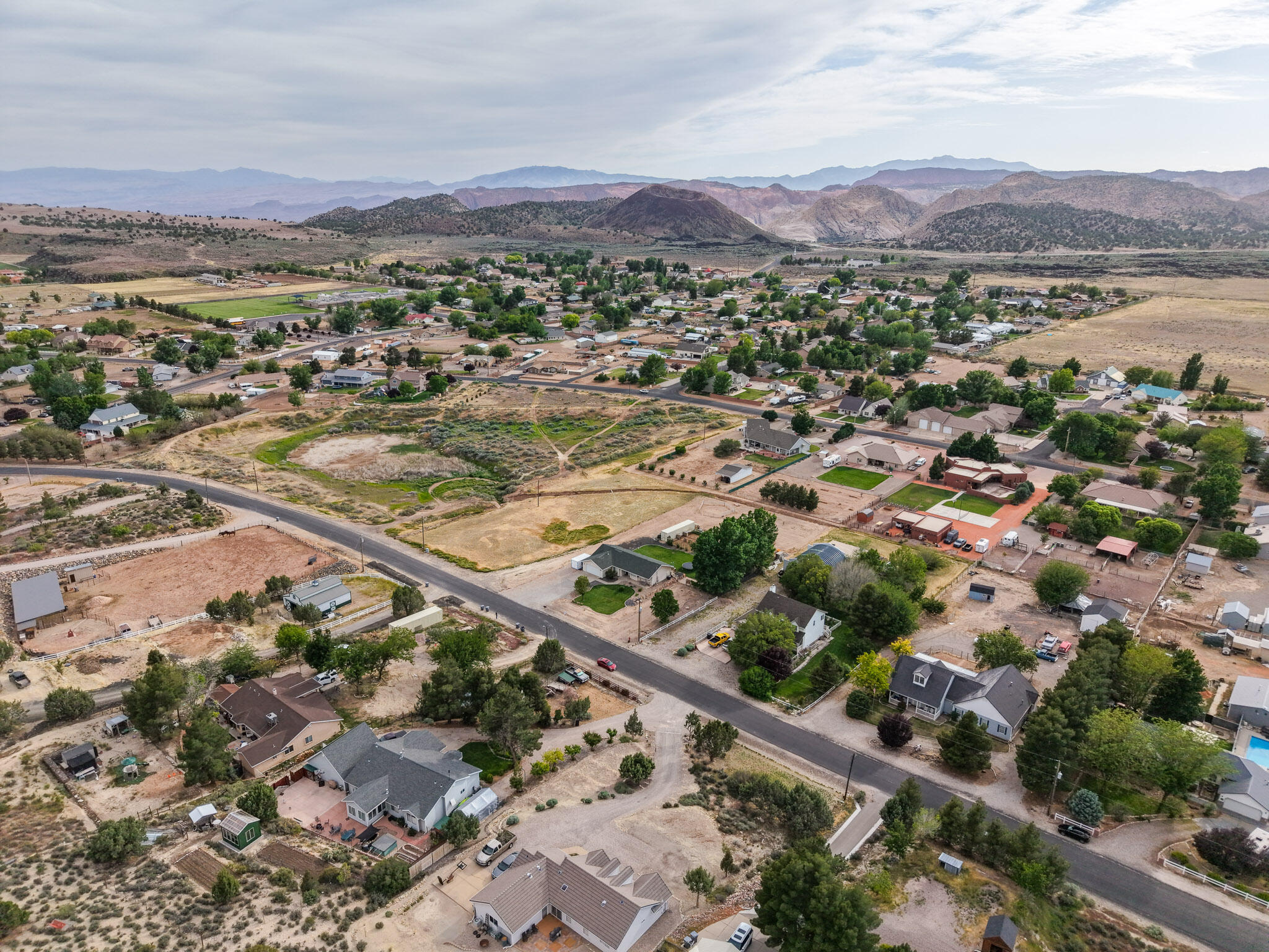 DIAMOND VALLEY ACRES - Residential