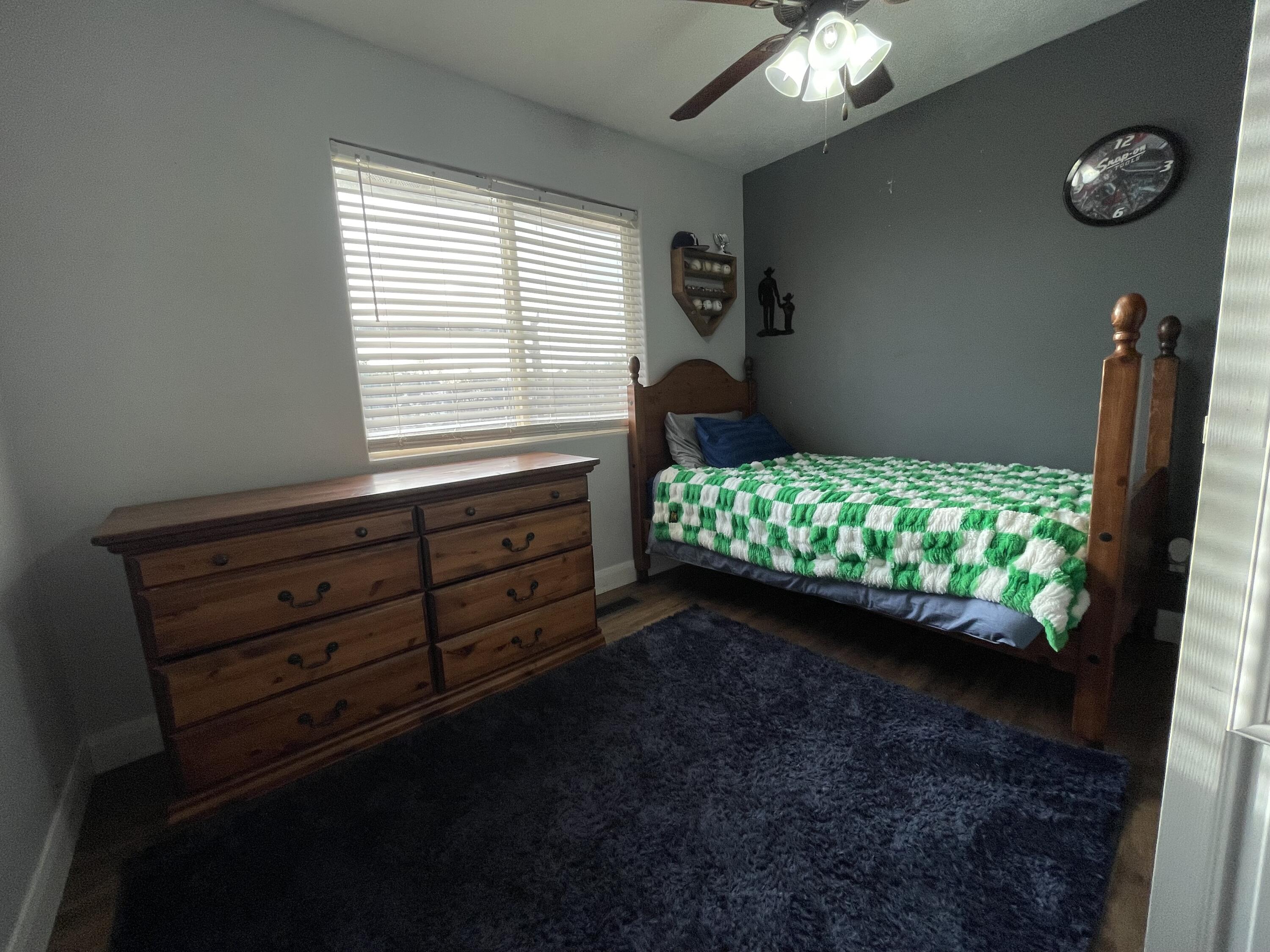 DIAMOND VALLEY ACRES - Residential