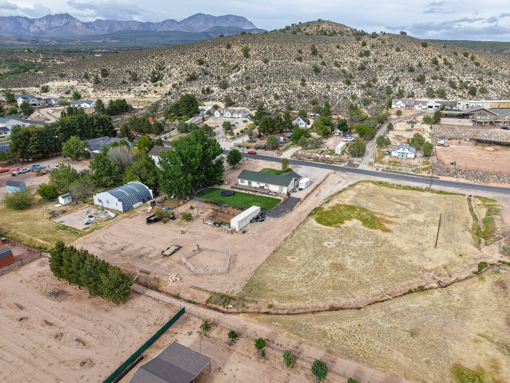 DIAMOND VALLEY ACRES - Residential