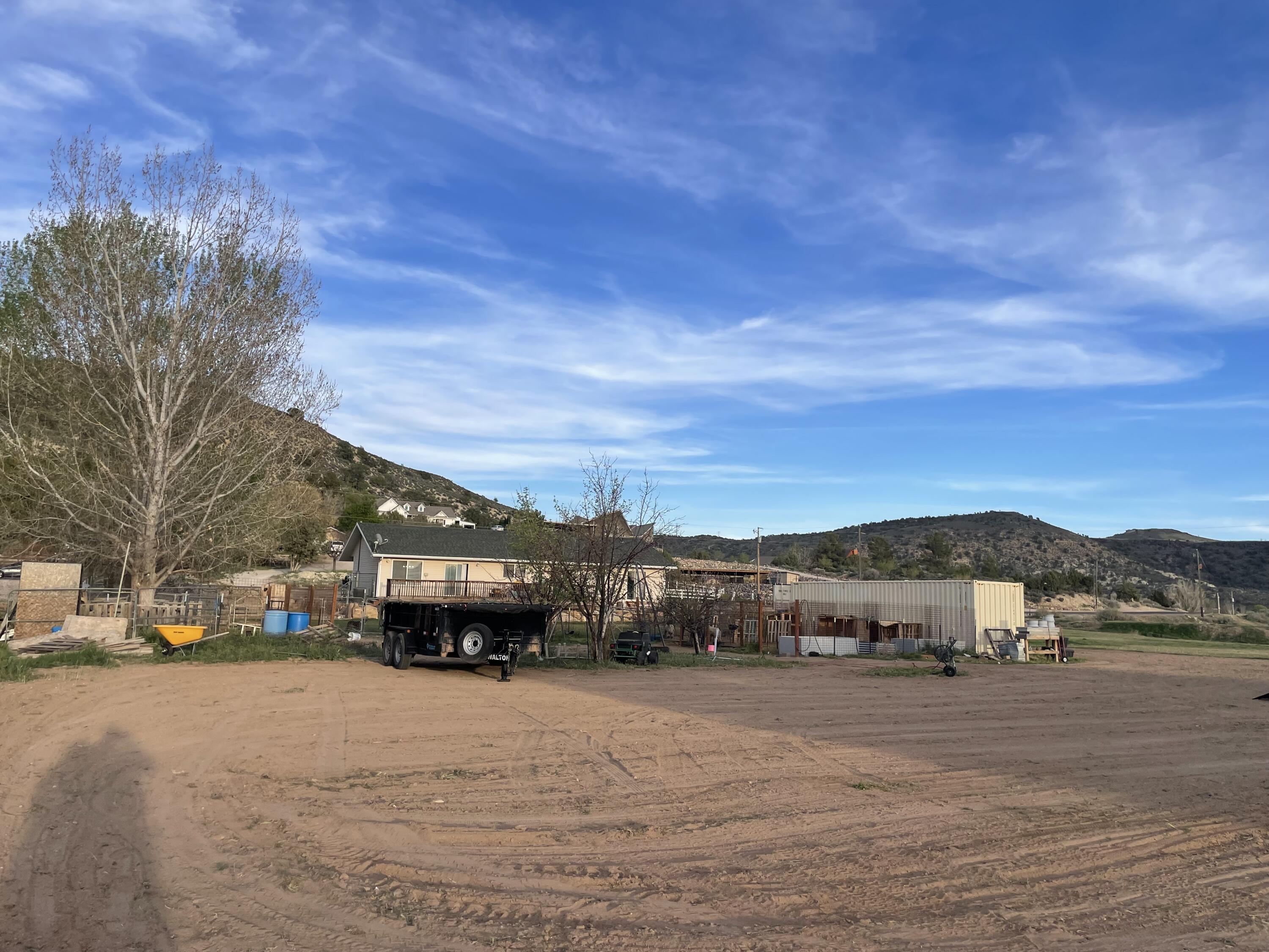 DIAMOND VALLEY ACRES - Residential