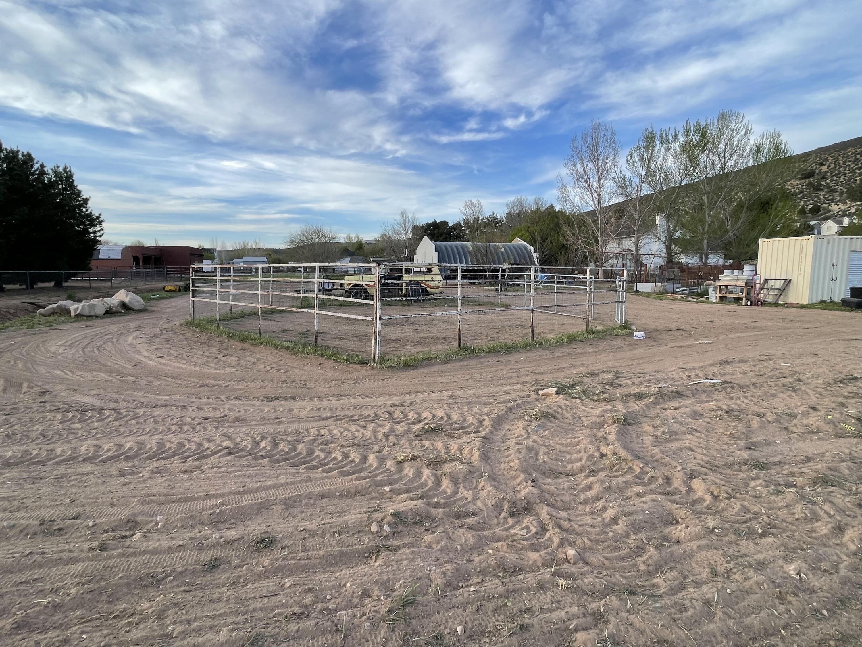 DIAMOND VALLEY ACRES - Residential