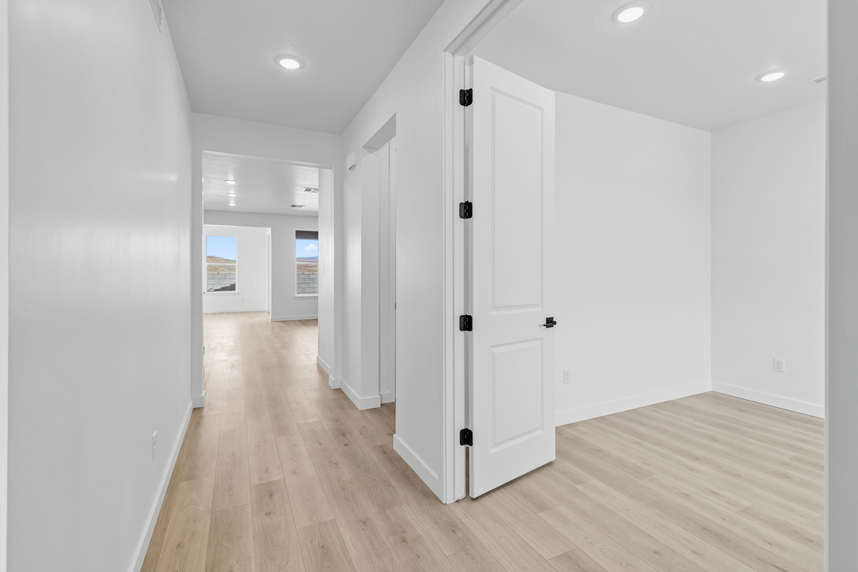 RED SLATE ESTATES - Residential