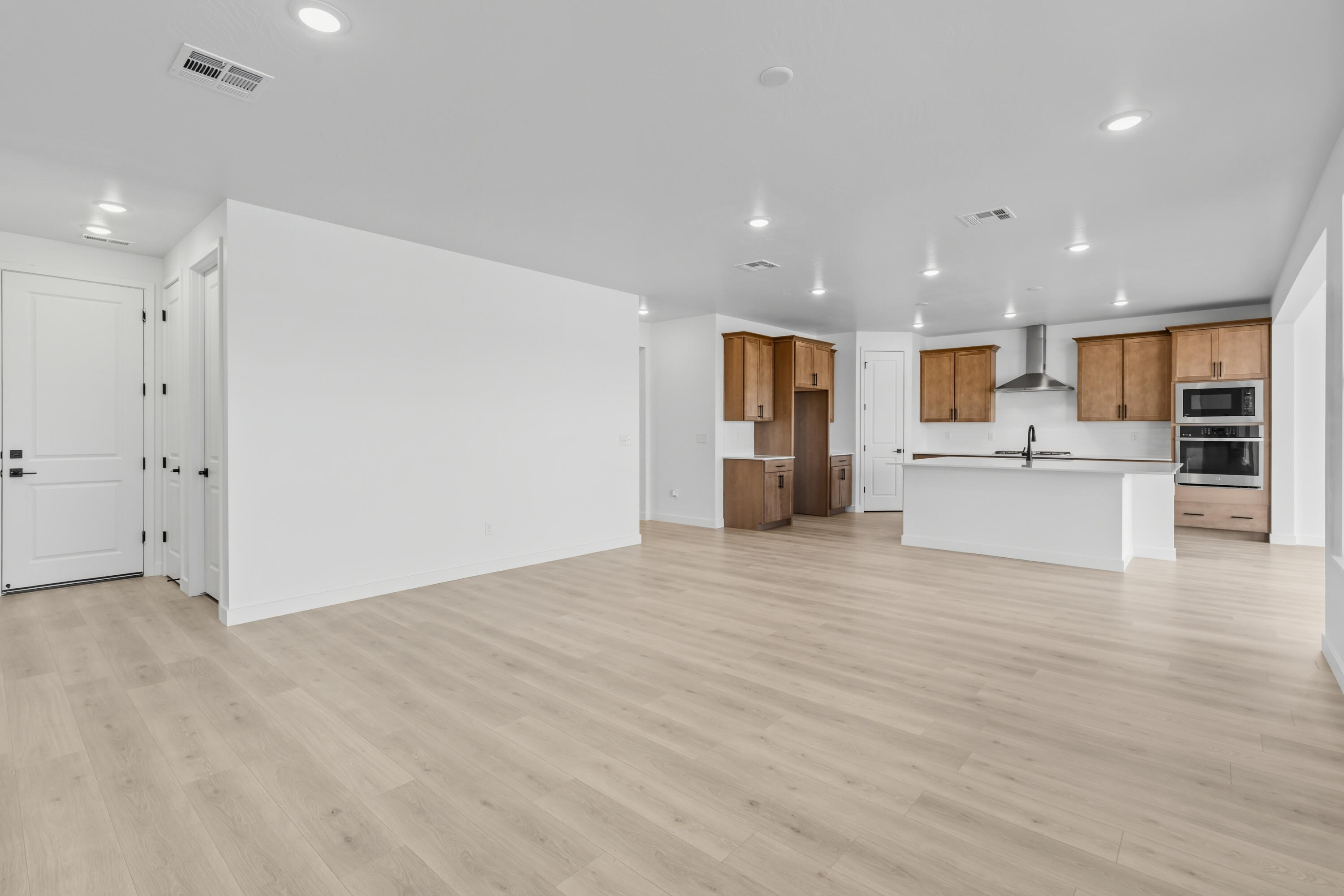 RED SLATE ESTATES - Residential