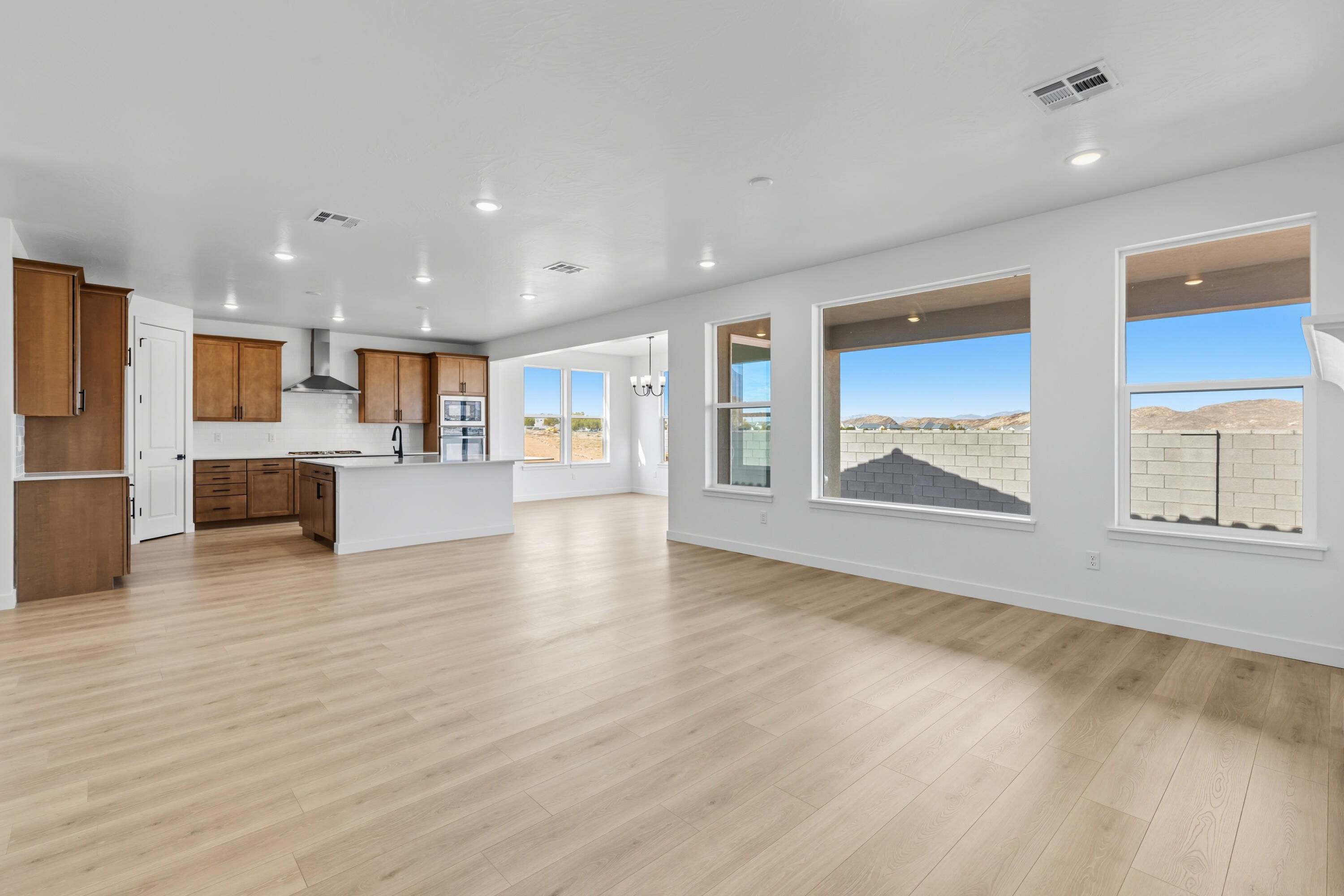 RED SLATE ESTATES - Residential