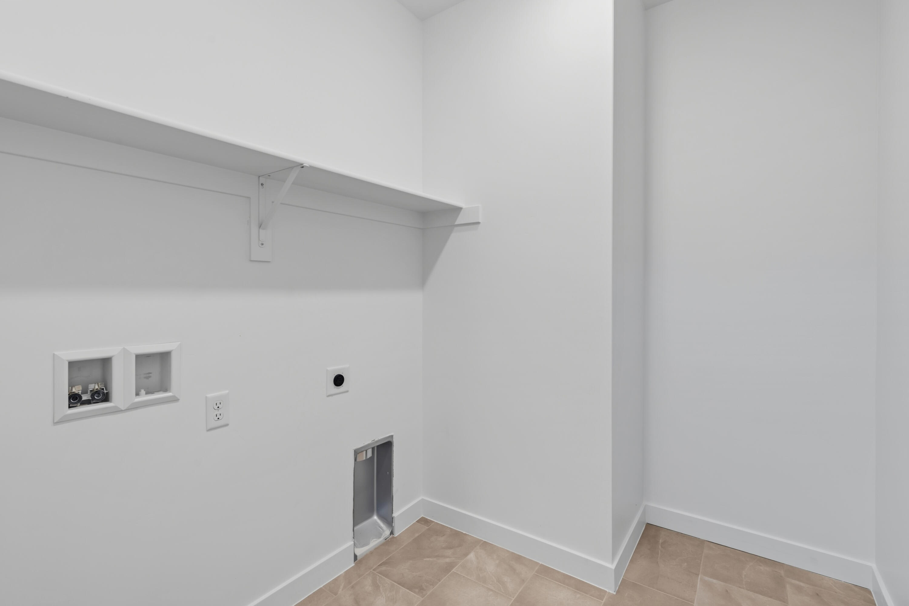 RED SLATE ESTATES - Residential