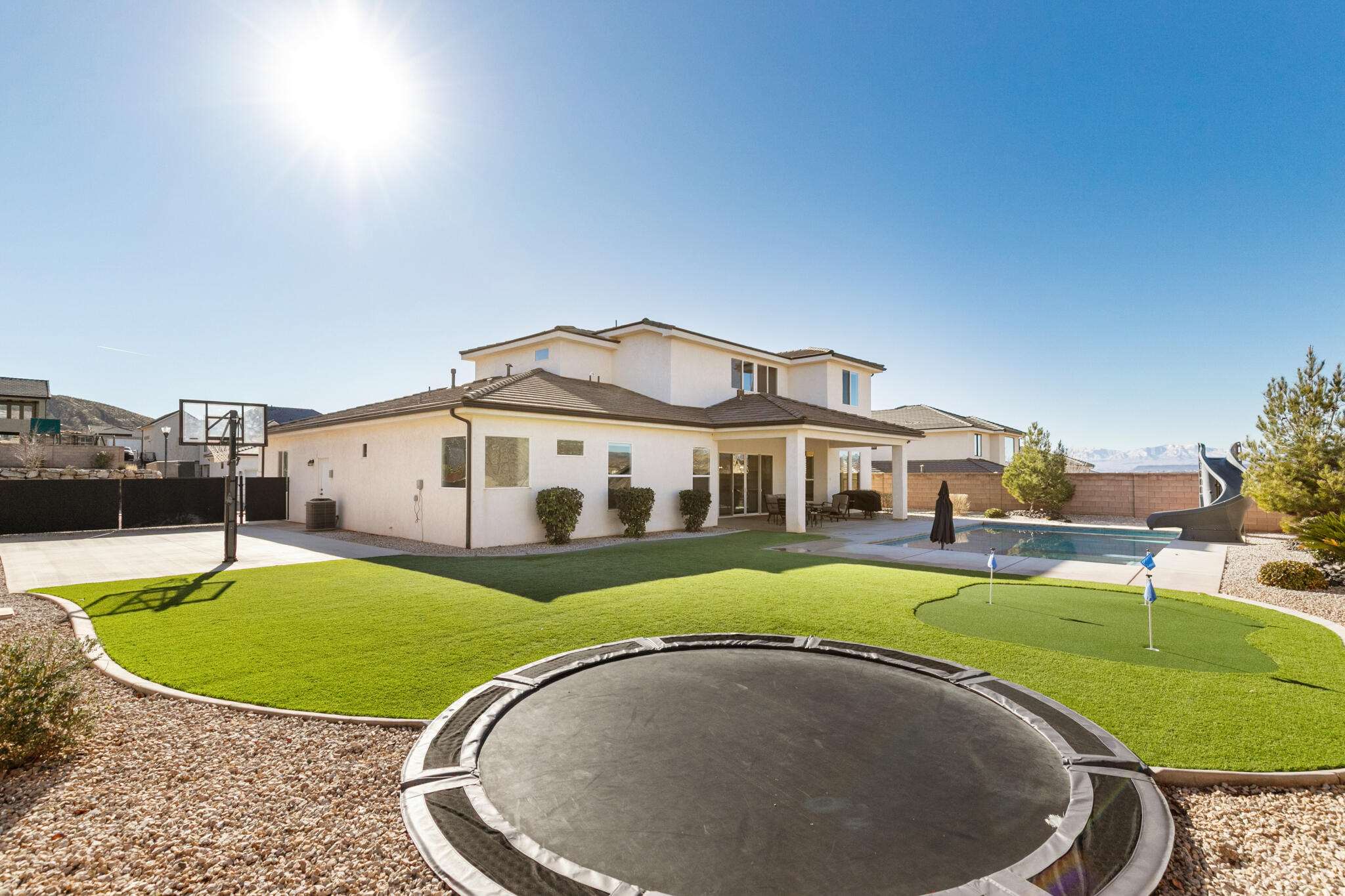 SHOOTING STAR - Residential