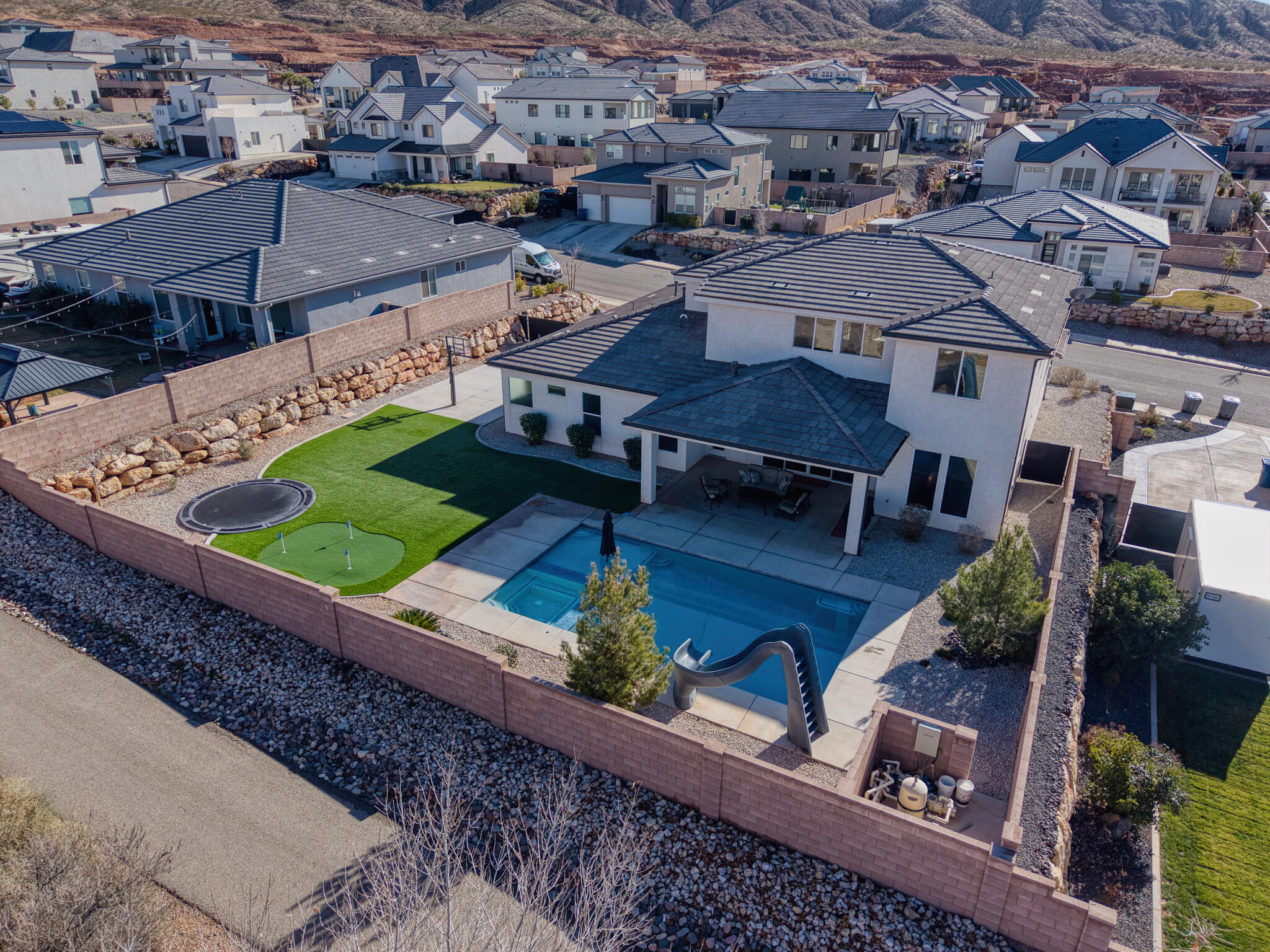 SHOOTING STAR - Residential