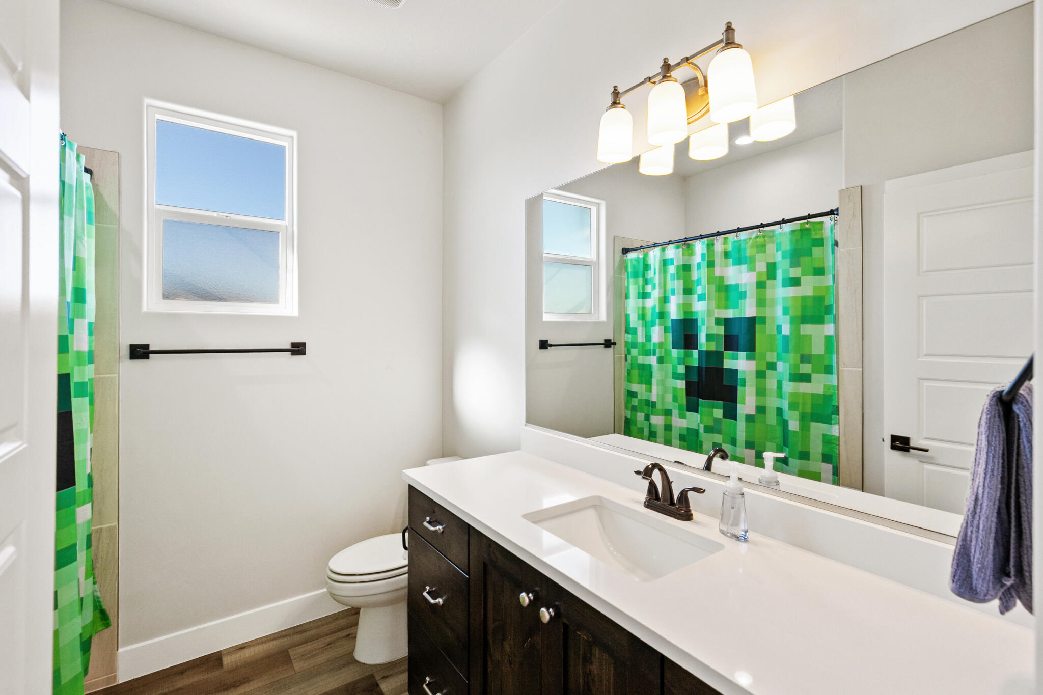 SHOOTING STAR - Residential