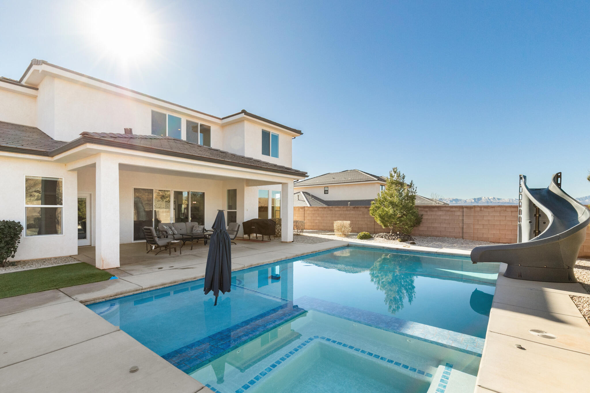 SHOOTING STAR - Residential