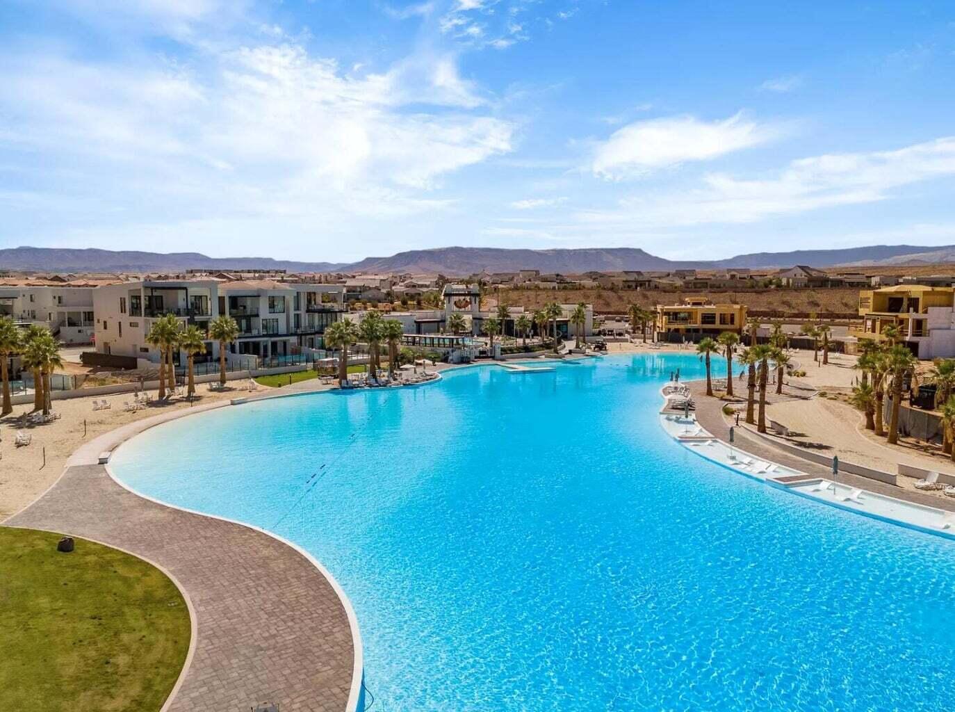 DESERT COLOR RESORT - Residential