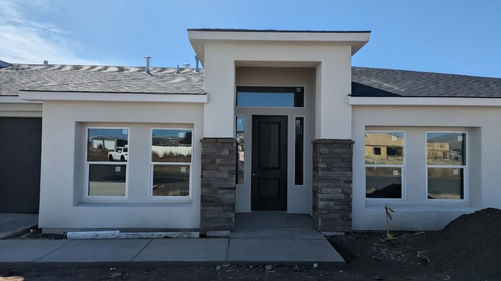 Photo of 780 E 350 S, Enterprise, UT 84725 (MLS # 25-266238)