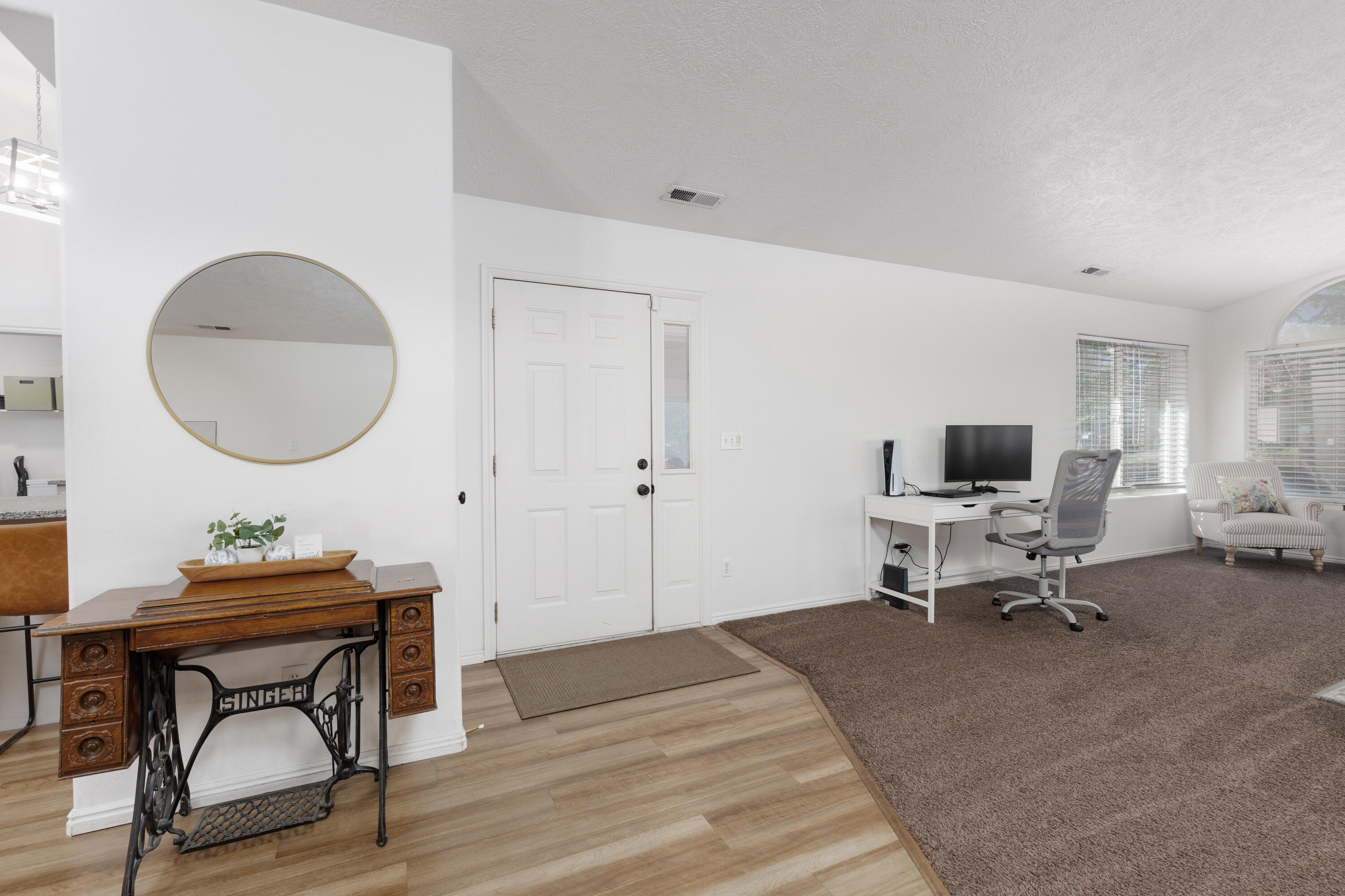 BLOOMINGTON HILLS - Residential