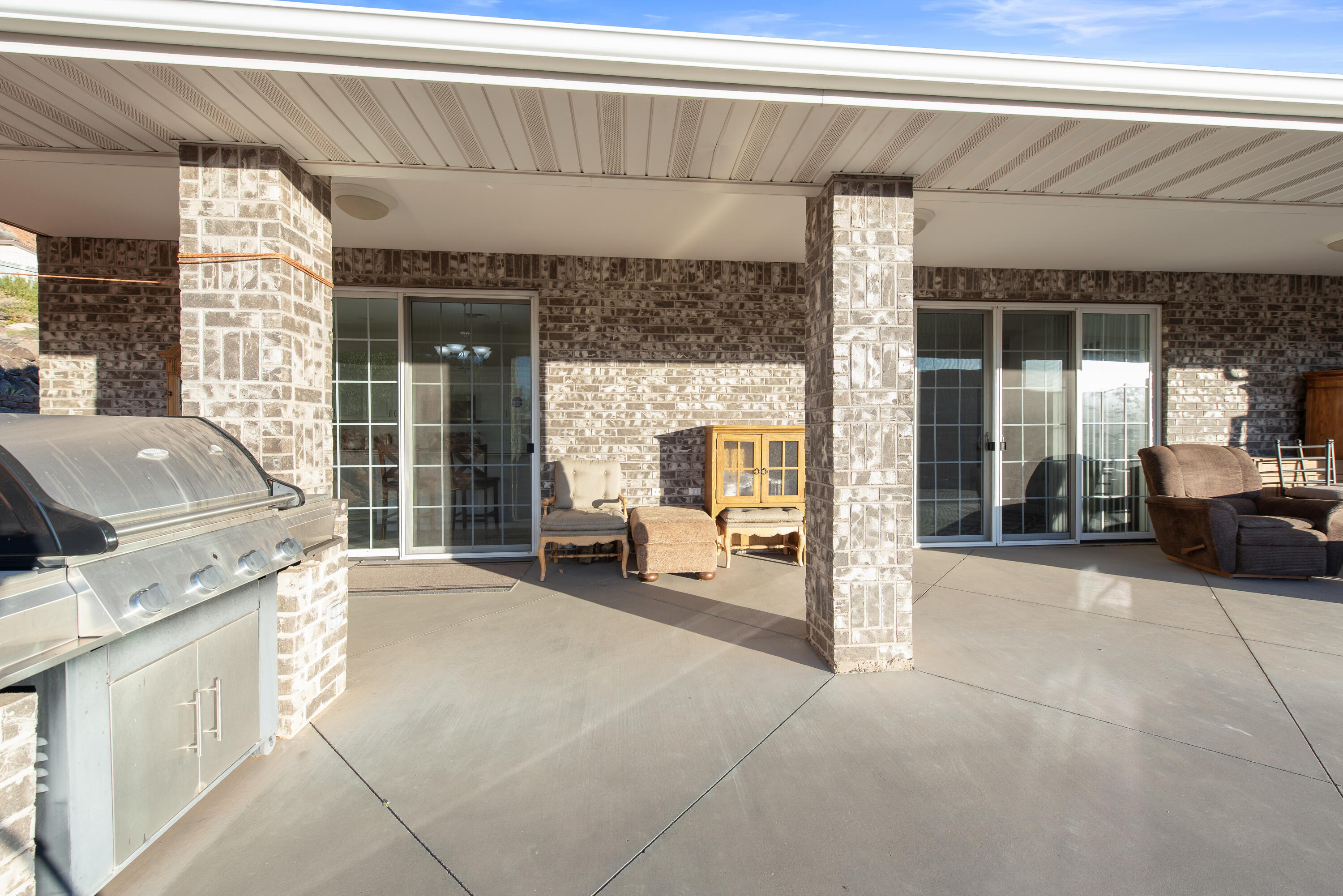 SANDSTONE TERRACE - Residential