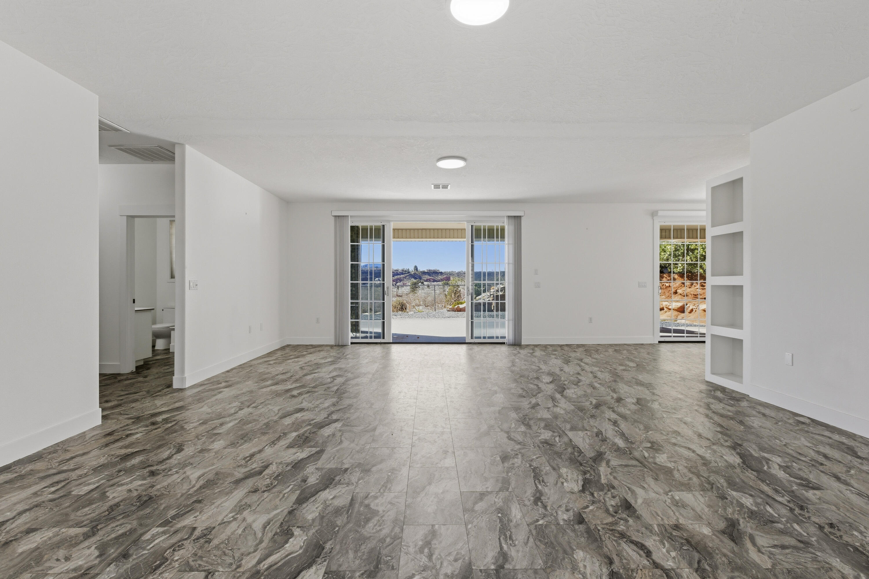 SANDSTONE TERRACE - Residential