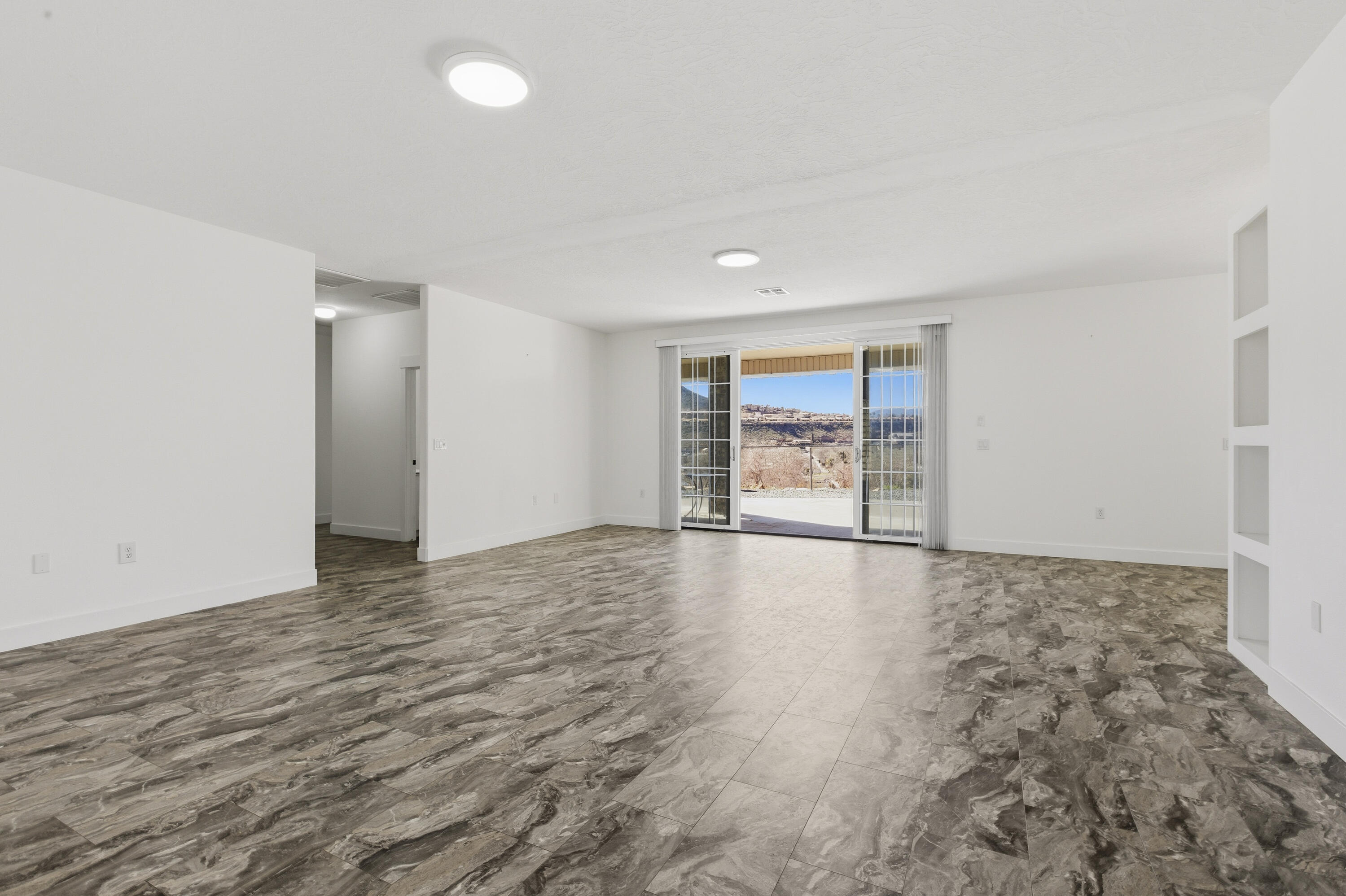 SANDSTONE TERRACE - Residential