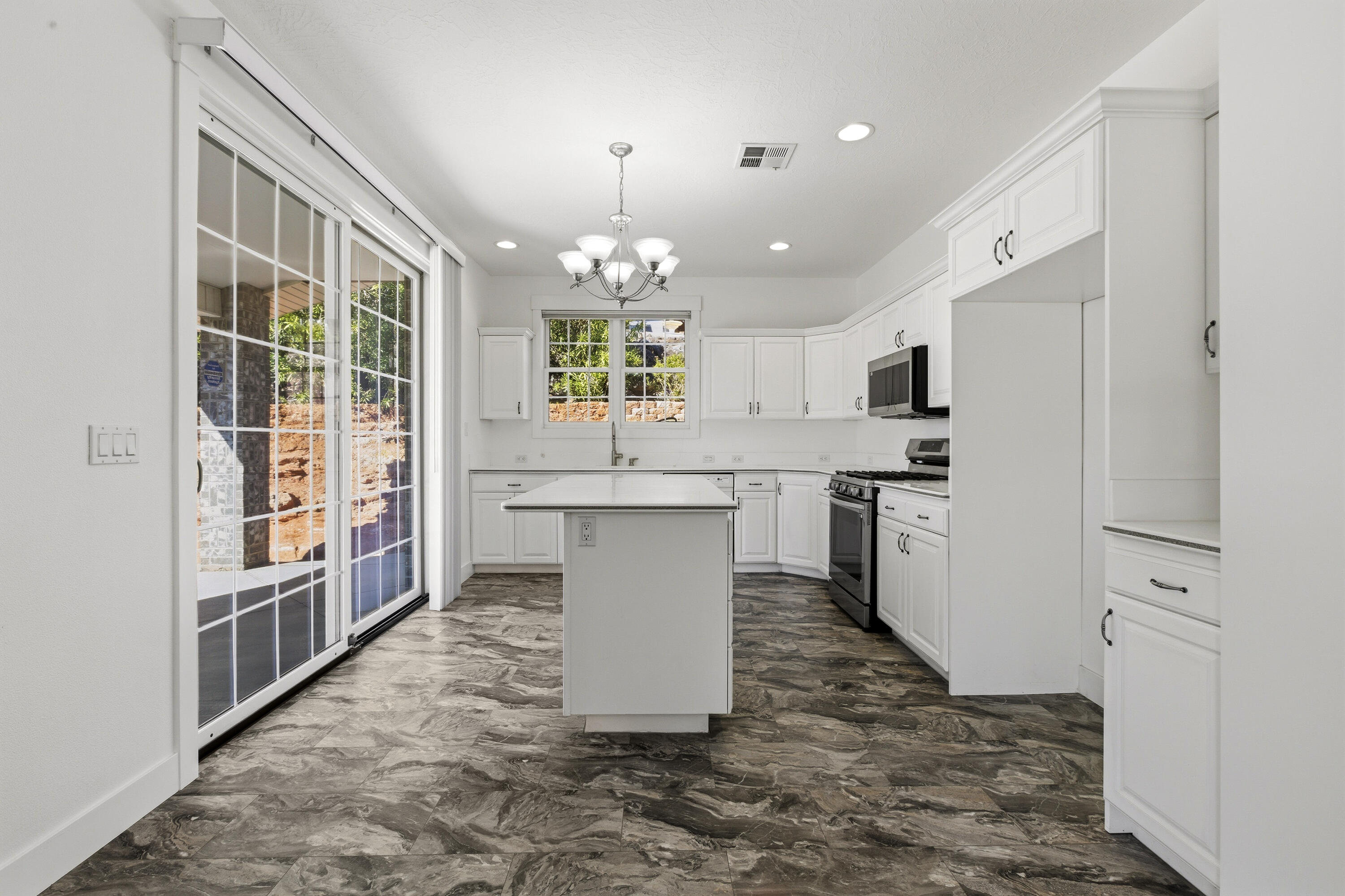 SANDSTONE TERRACE - Residential