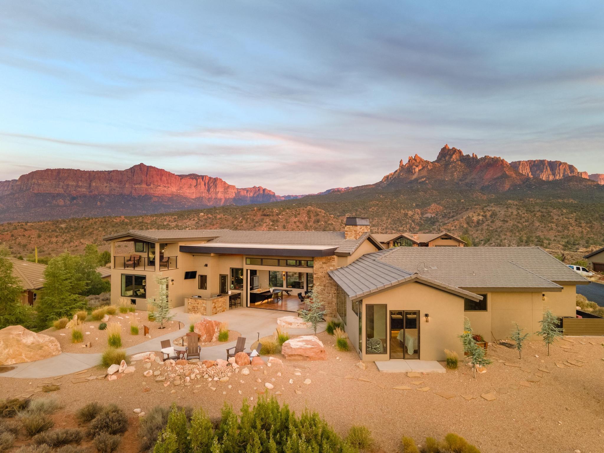 CANYON POINT - Residential