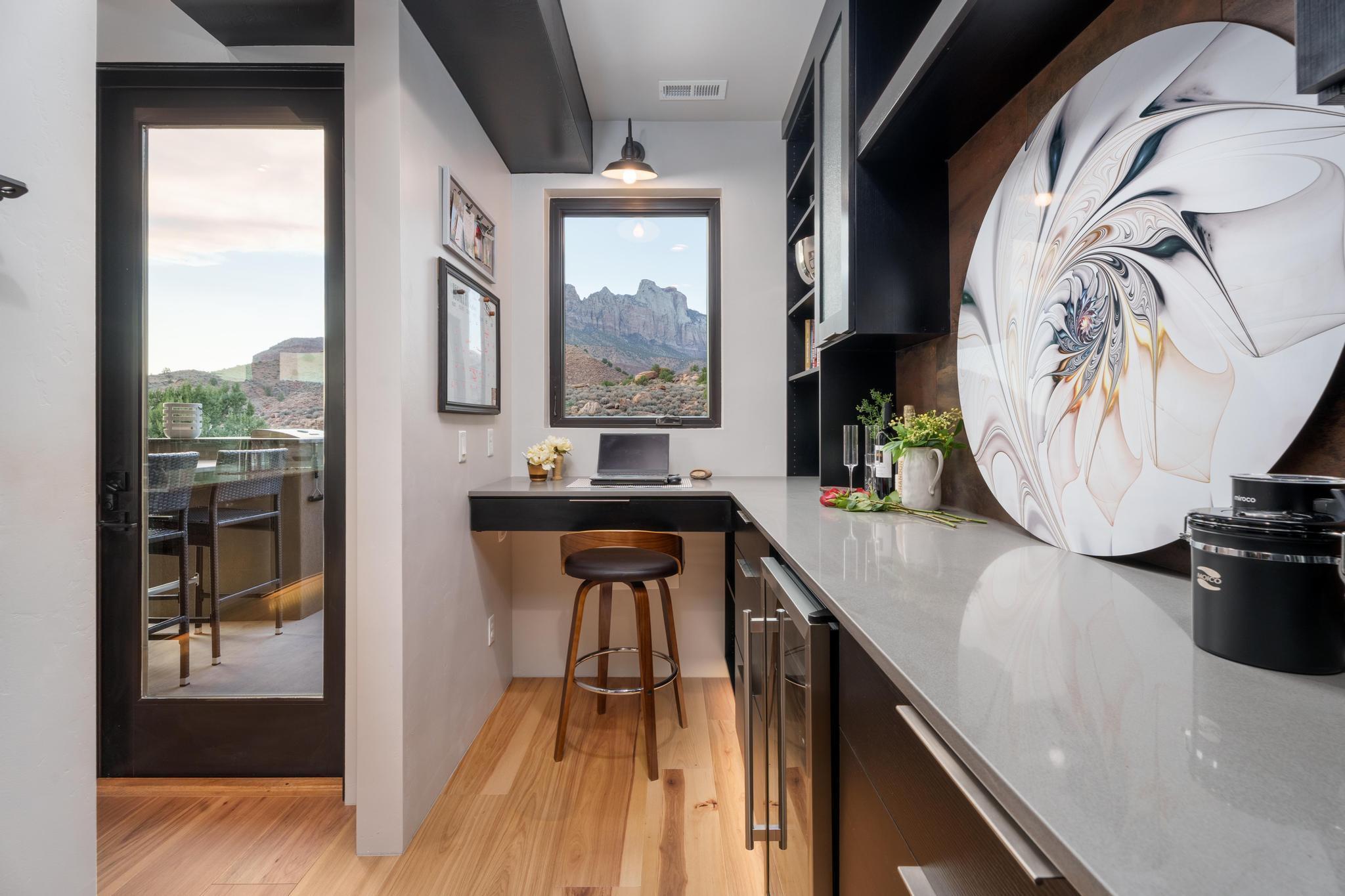 CANYON POINT - Residential