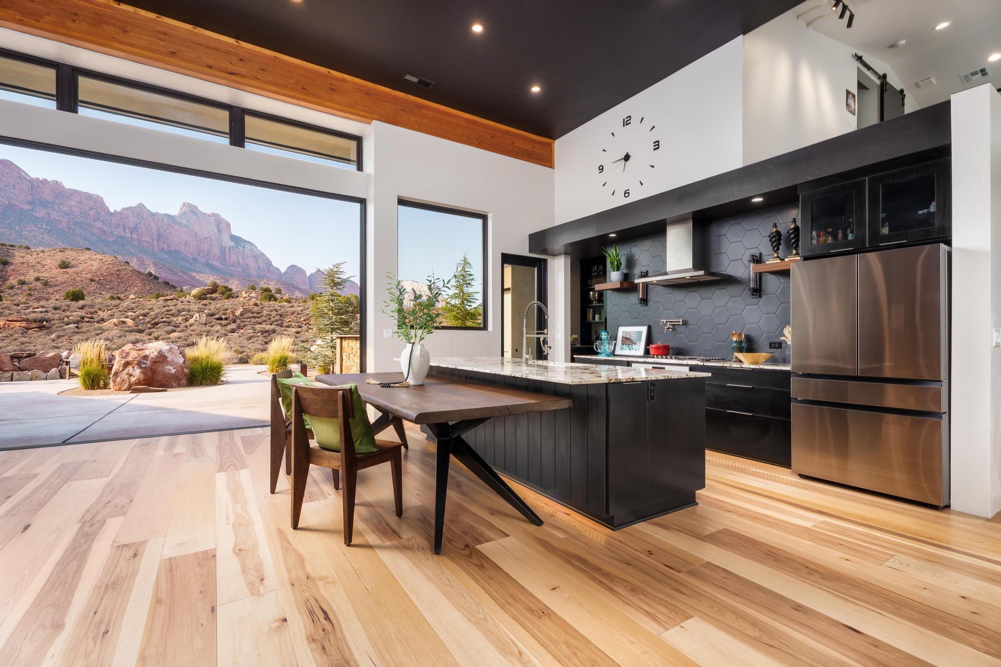 CANYON POINT - Residential