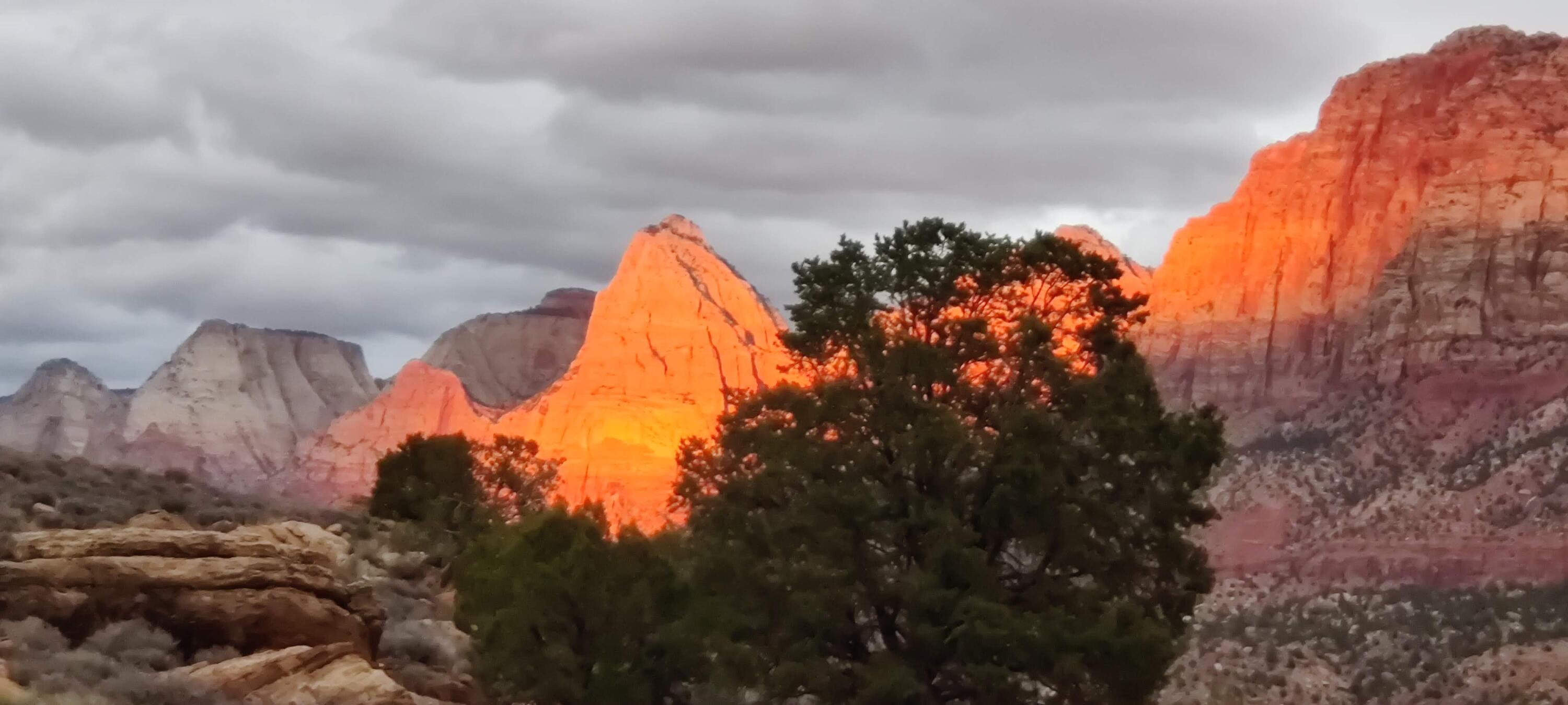 CANYON POINT - Residential