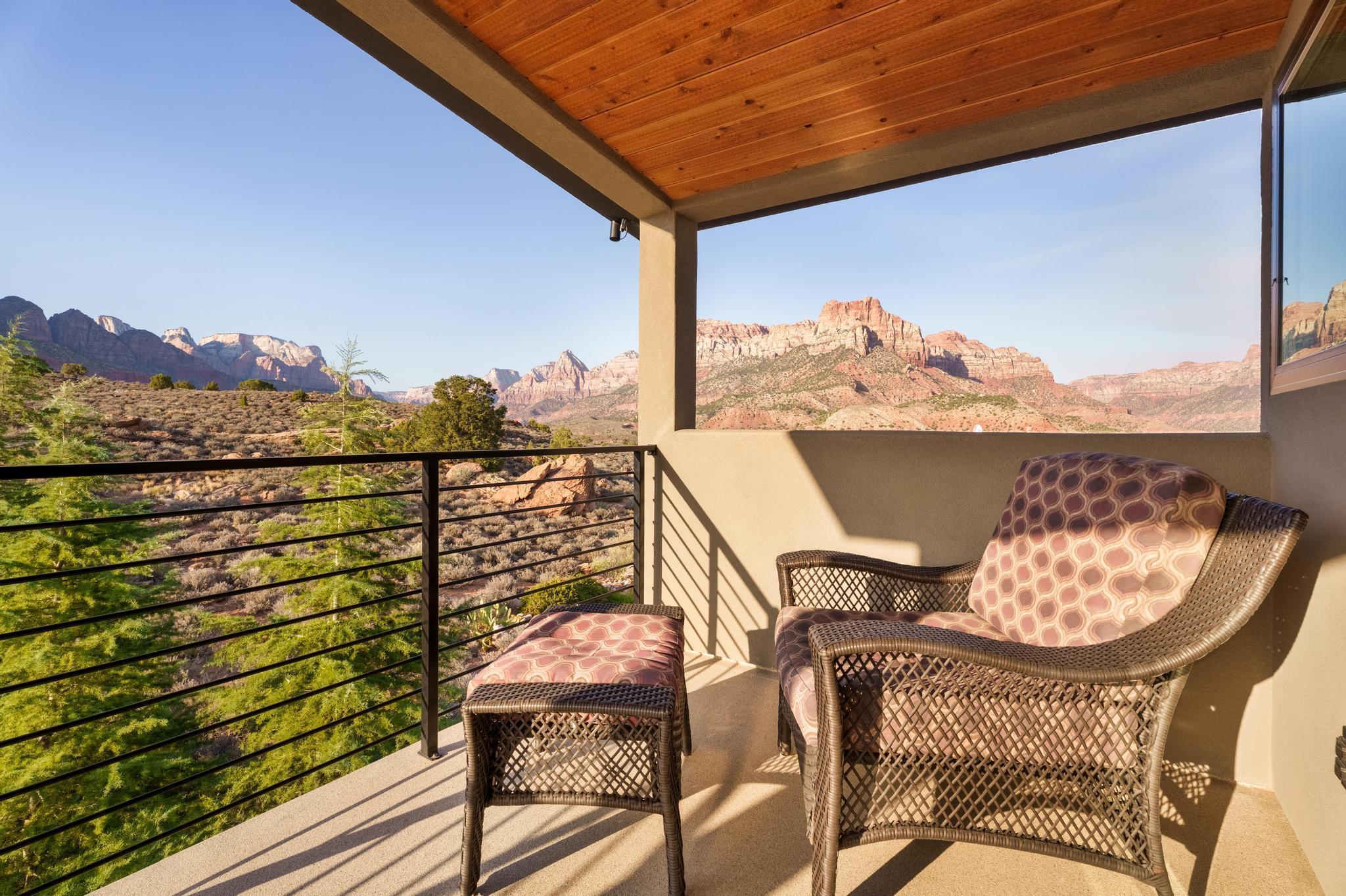 CANYON POINT - Residential