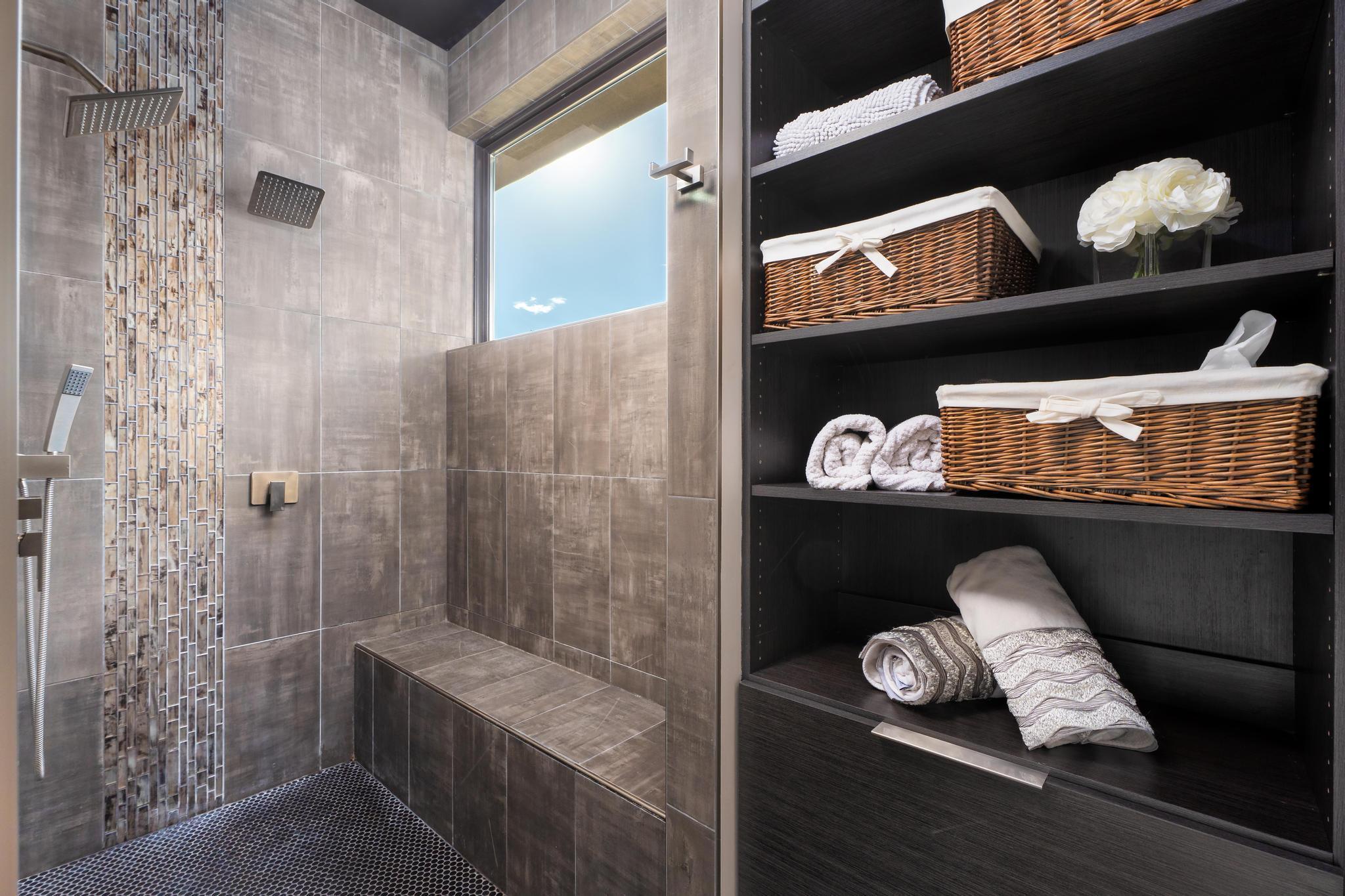 CANYON POINT - Residential