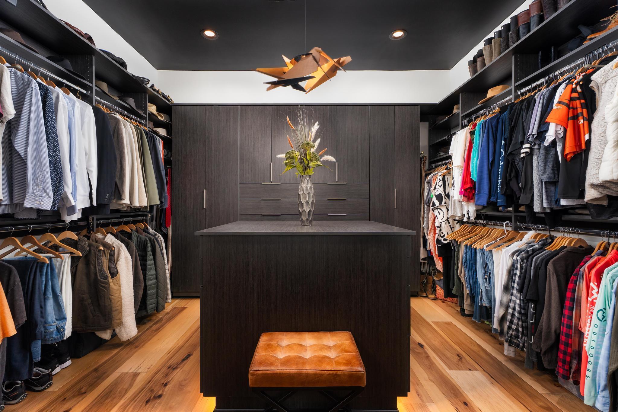 CANYON POINT - Residential