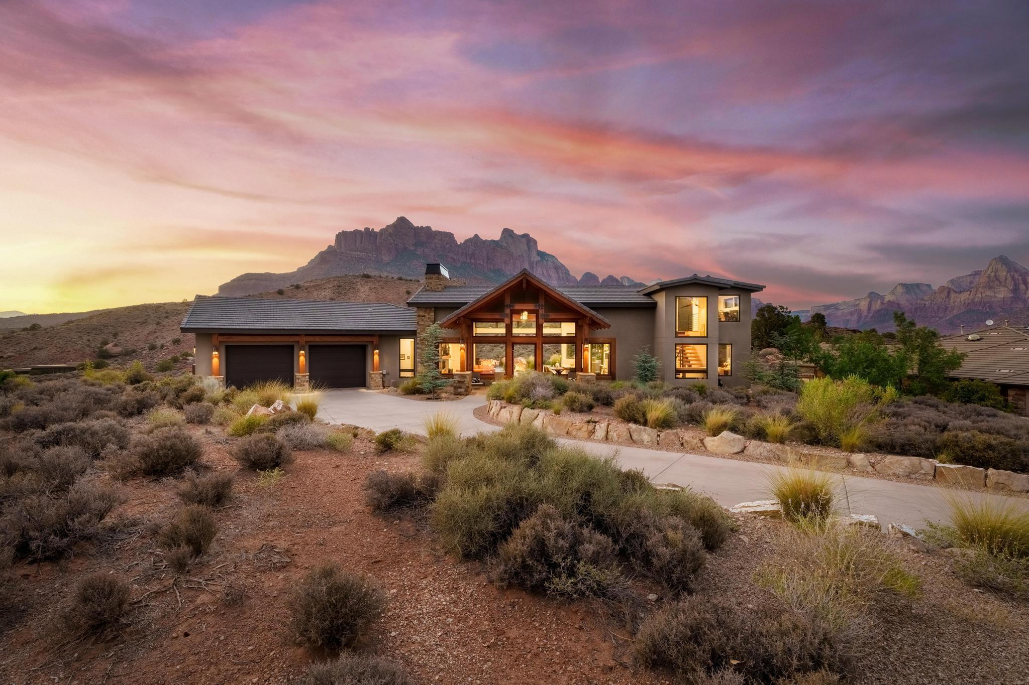 CANYON POINT - Residential