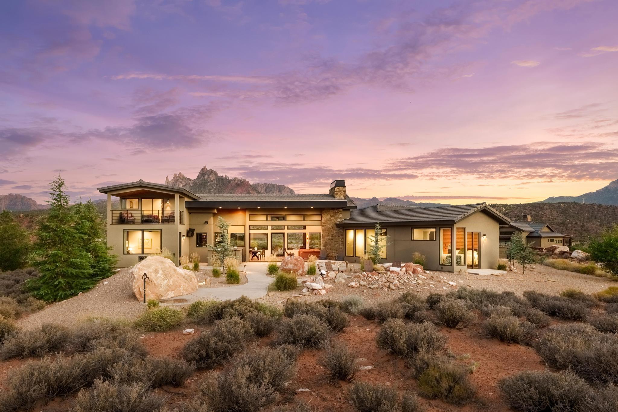 CANYON POINT - Residential