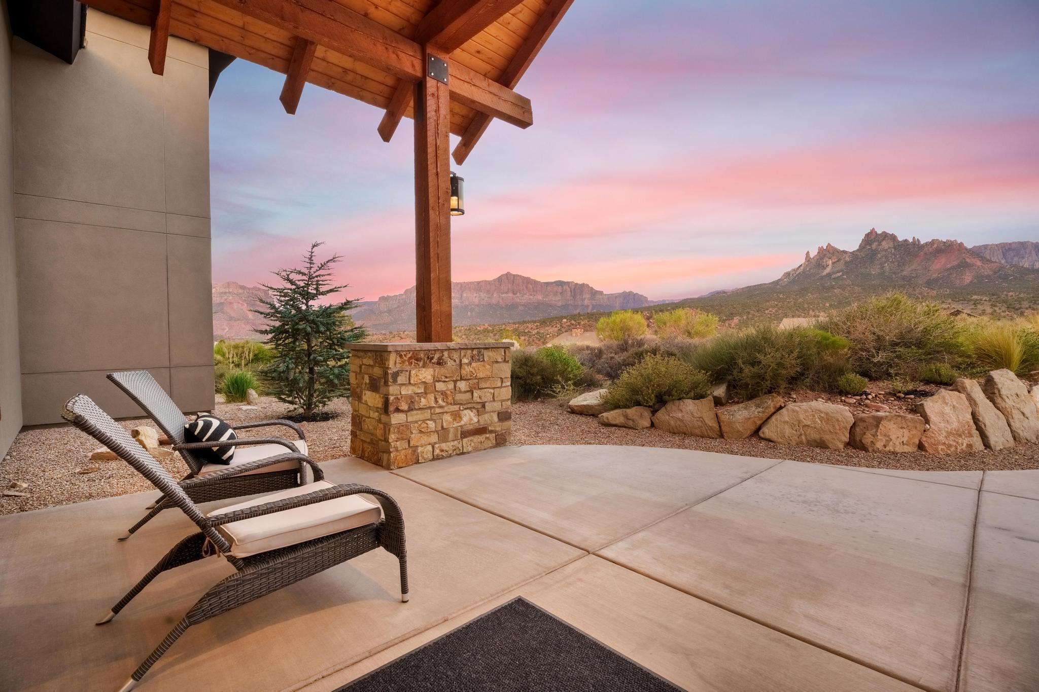 CANYON POINT - Residential