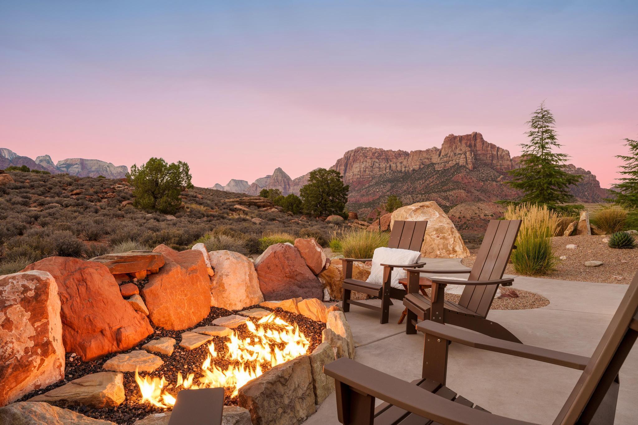 CANYON POINT - Residential