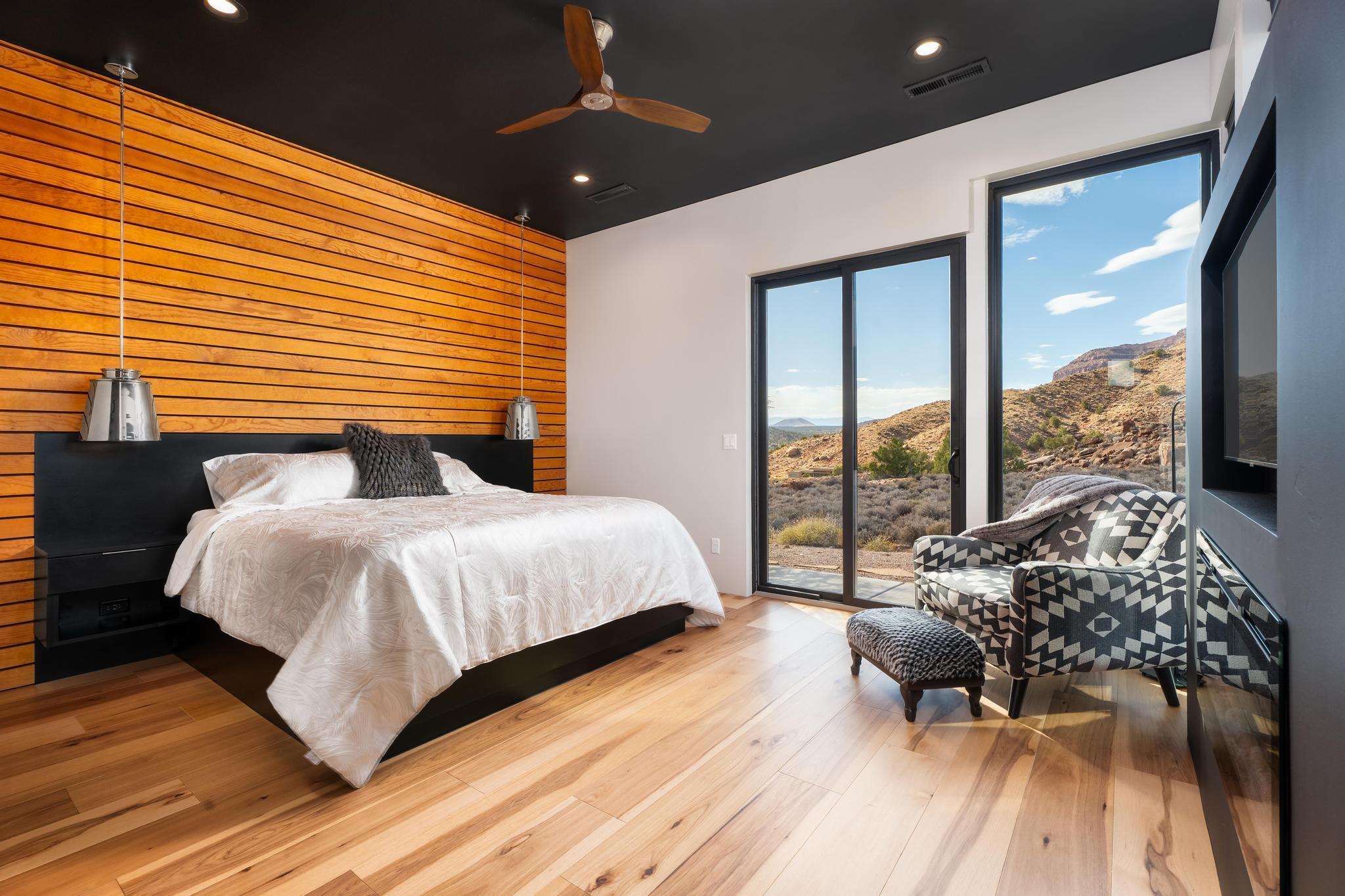 CANYON POINT - Residential