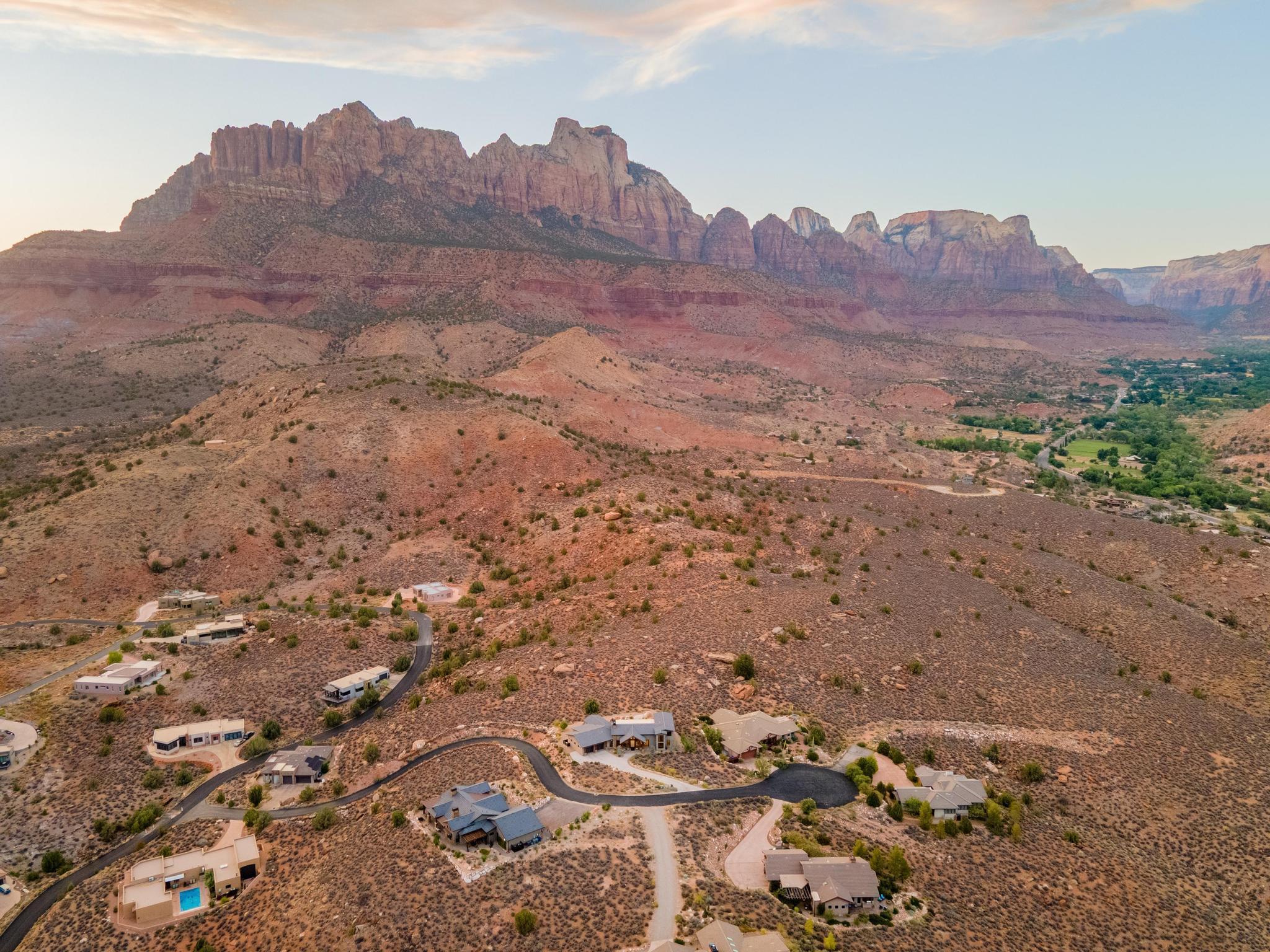 CANYON POINT - Residential
