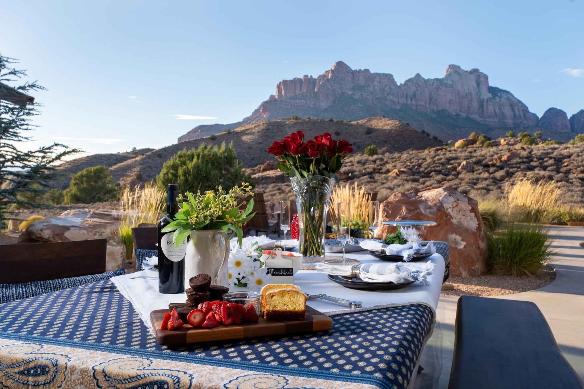 CANYON POINT - Residential