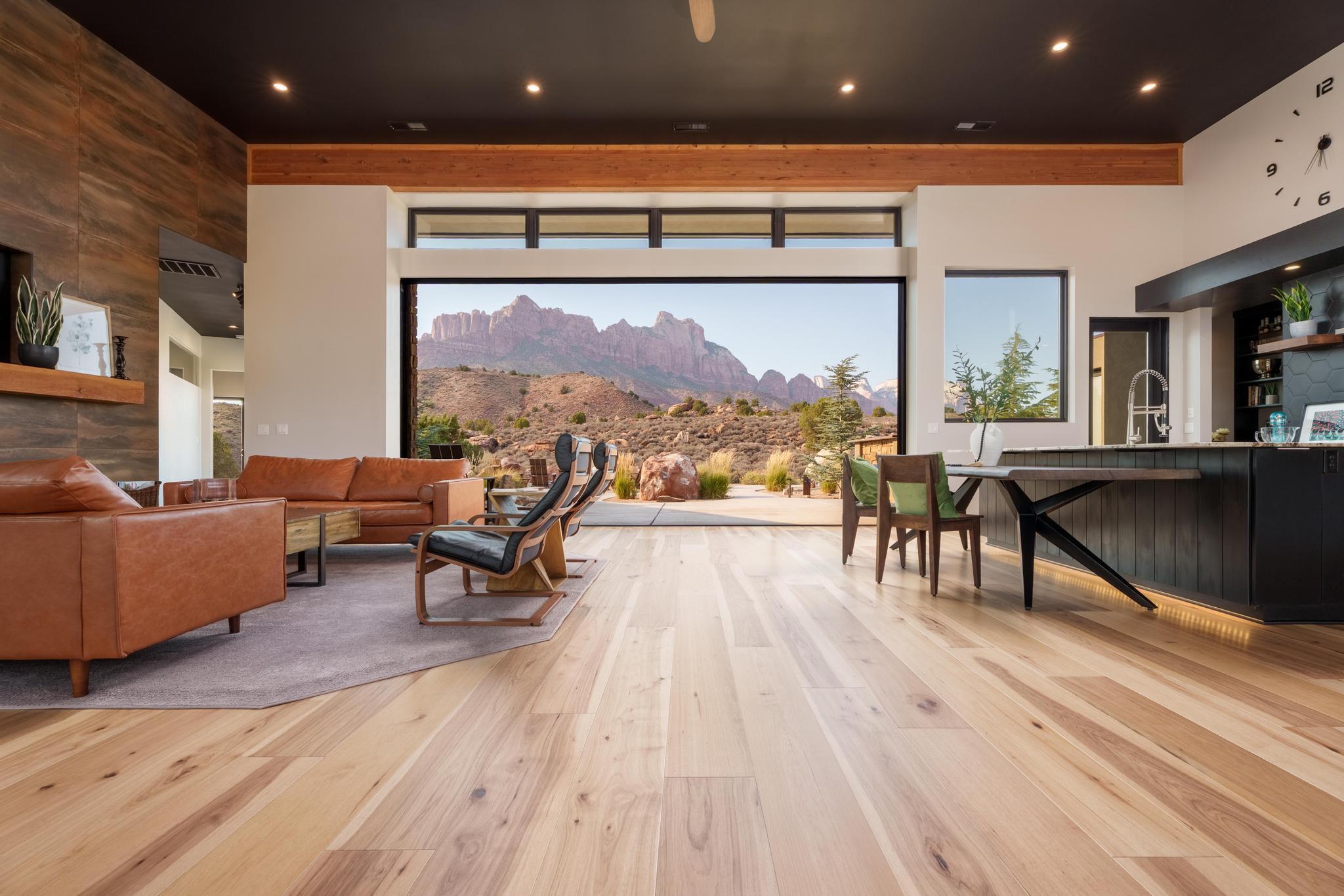 CANYON POINT - Residential