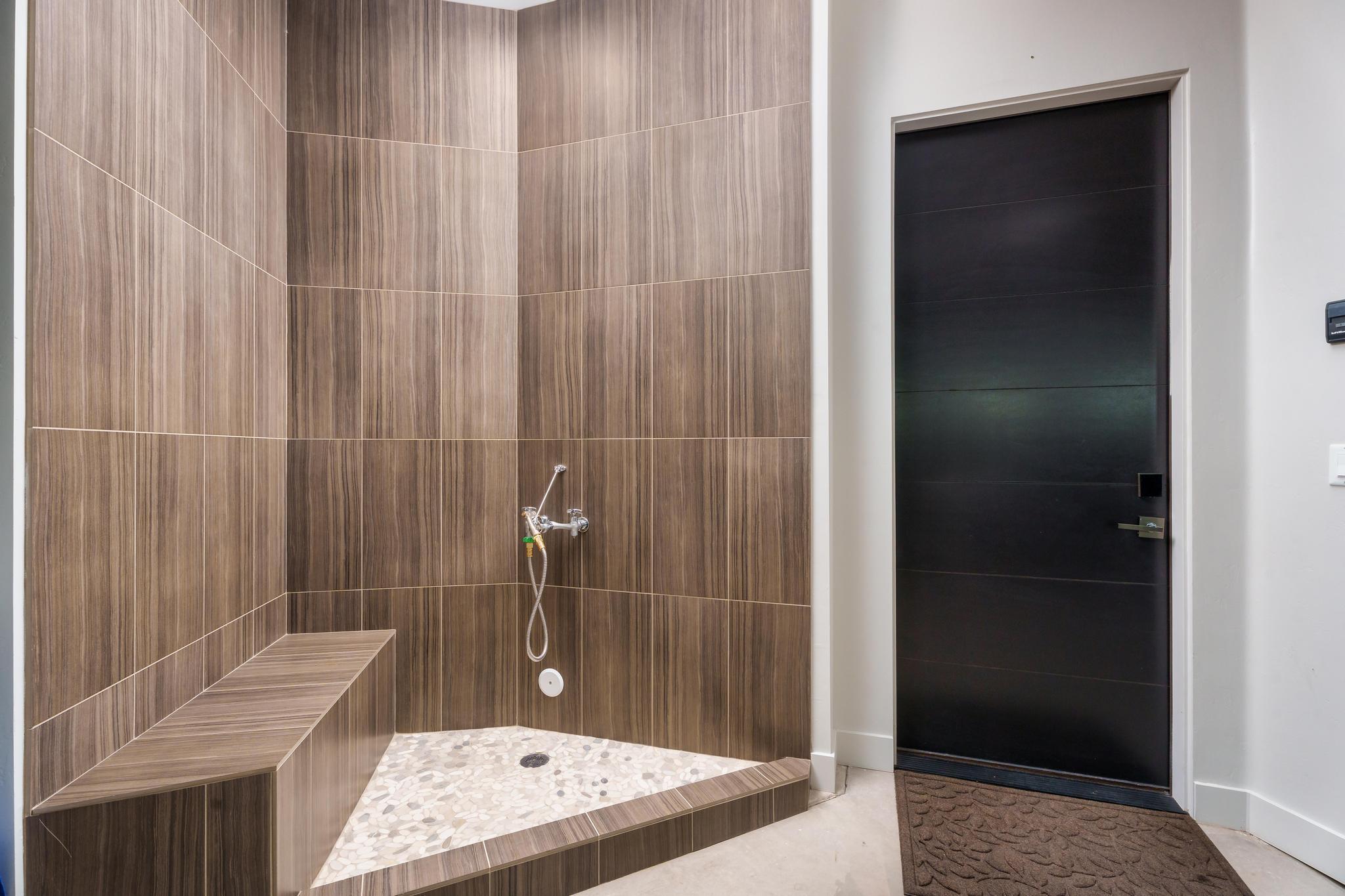 CANYON POINT - Residential