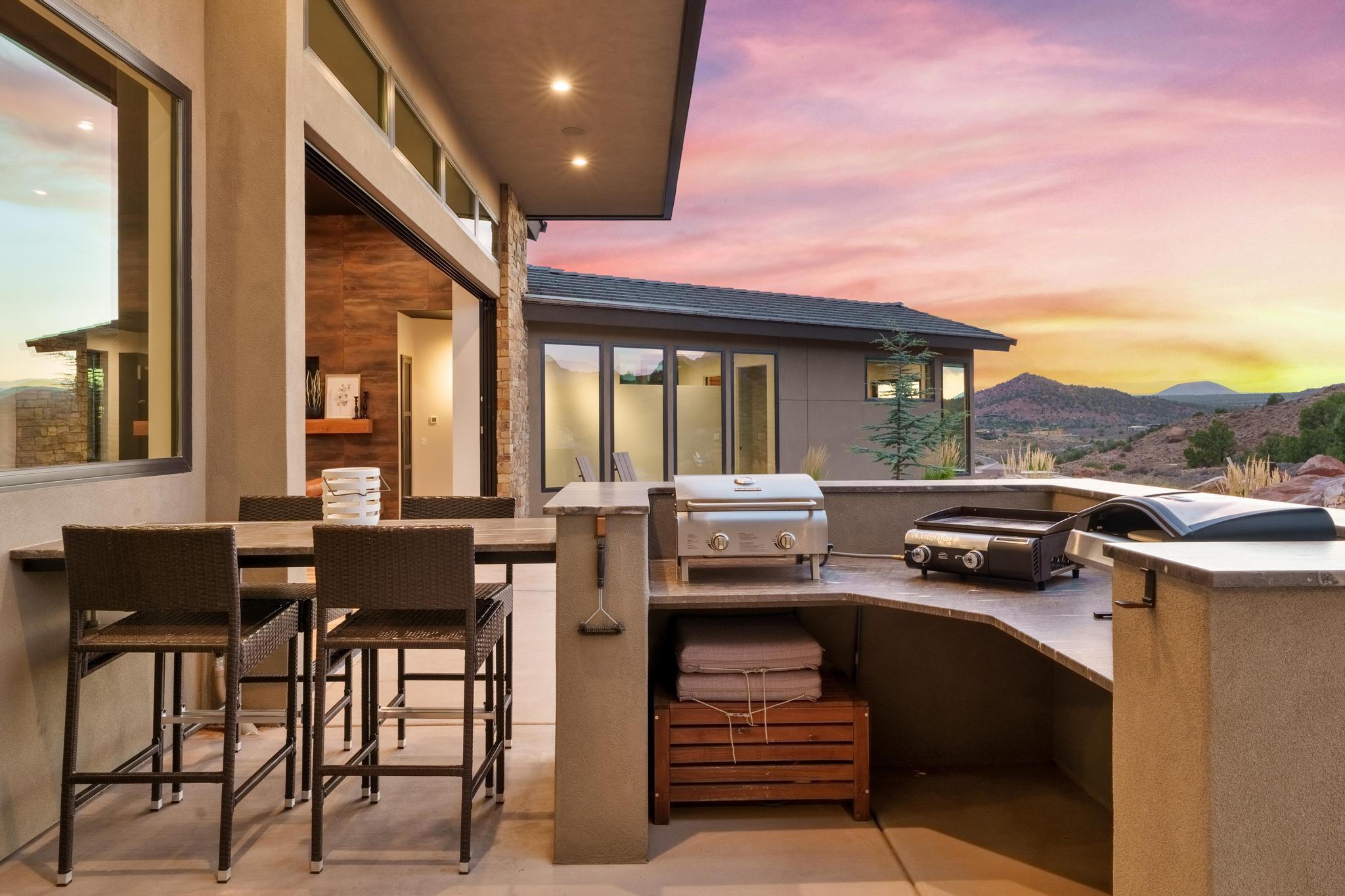 CANYON POINT - Residential